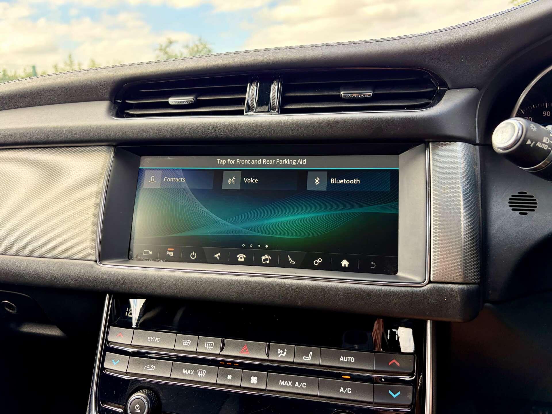 Jaguar XF view 44