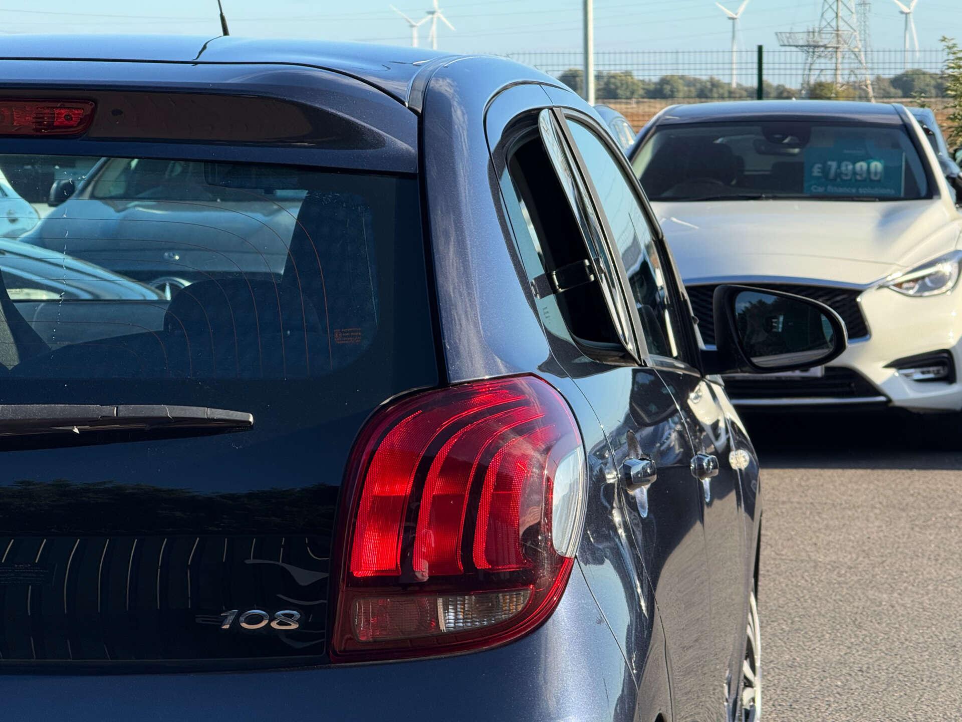 Peugeot 108 view 23