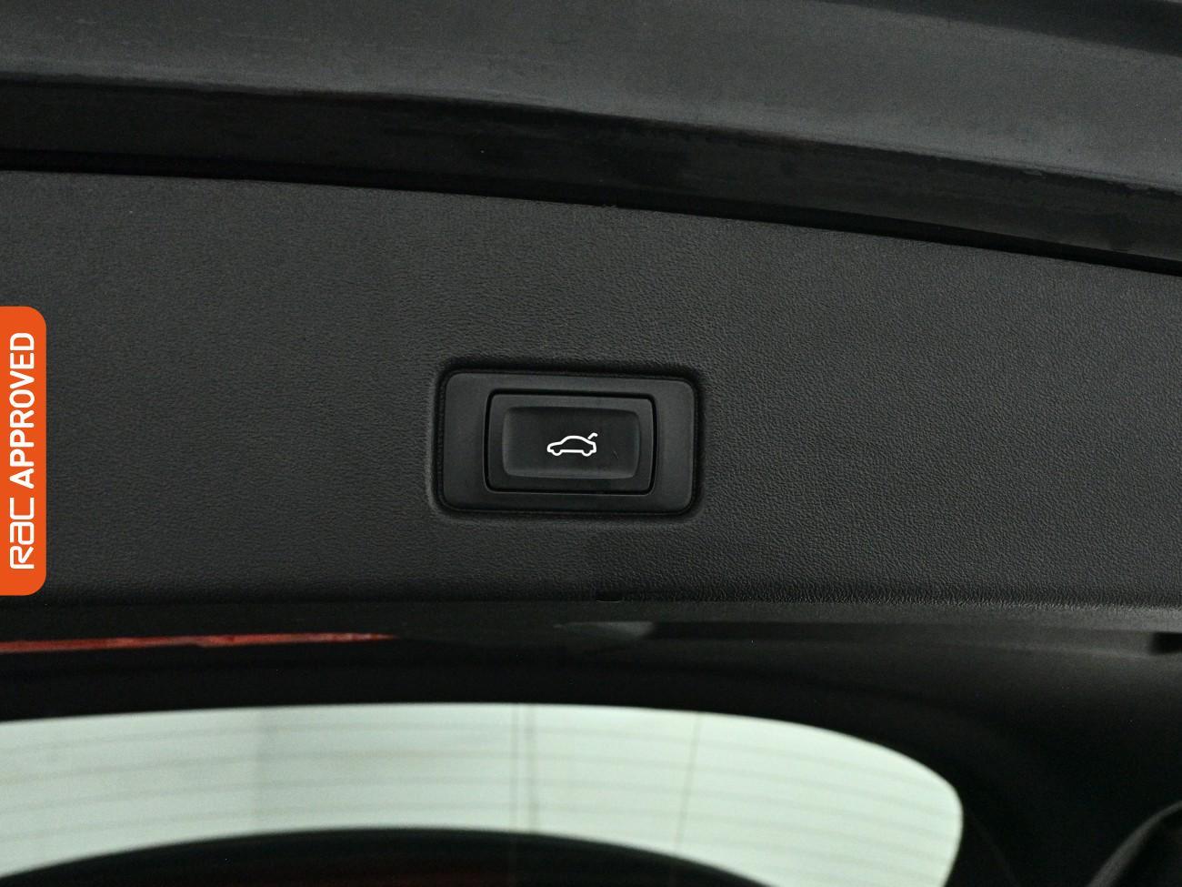 Audi Q4 E-Tron view 28
