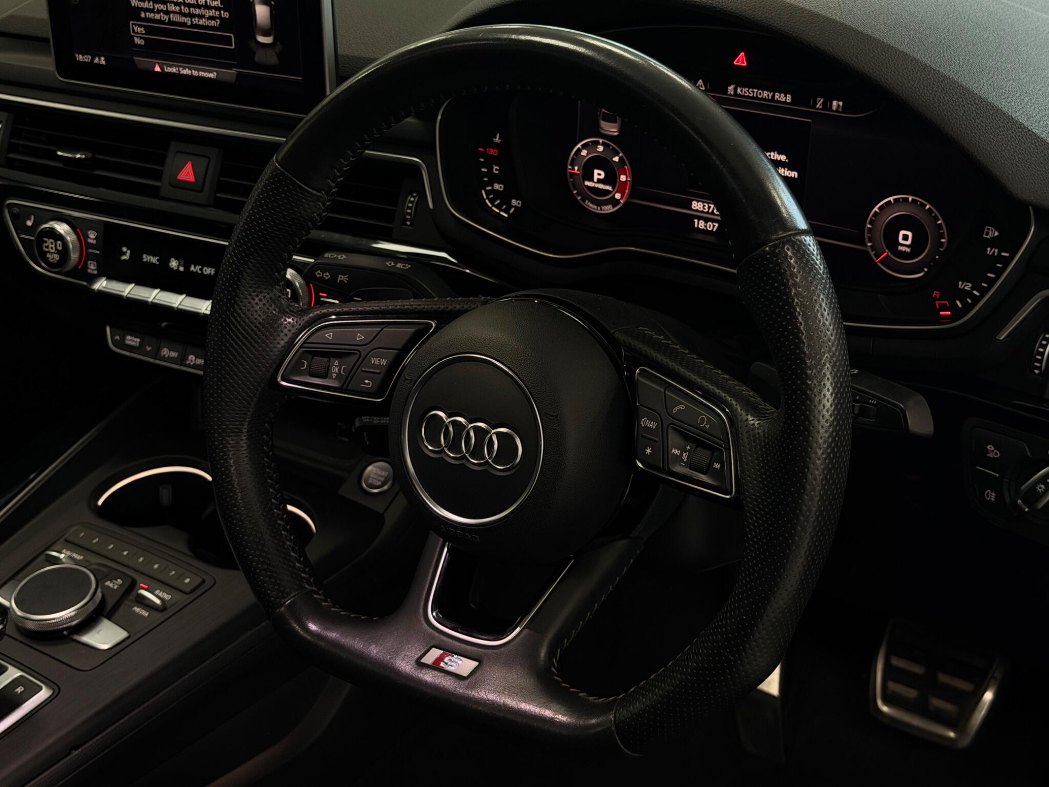 Audi A4 view 35