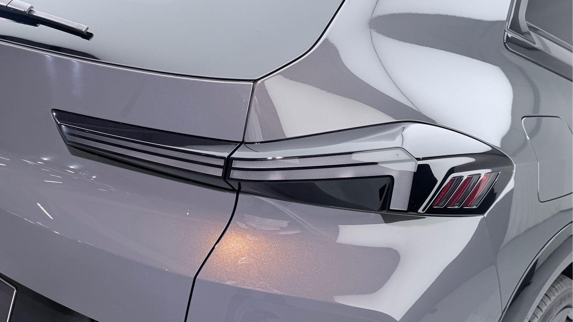 BMW XM view 22