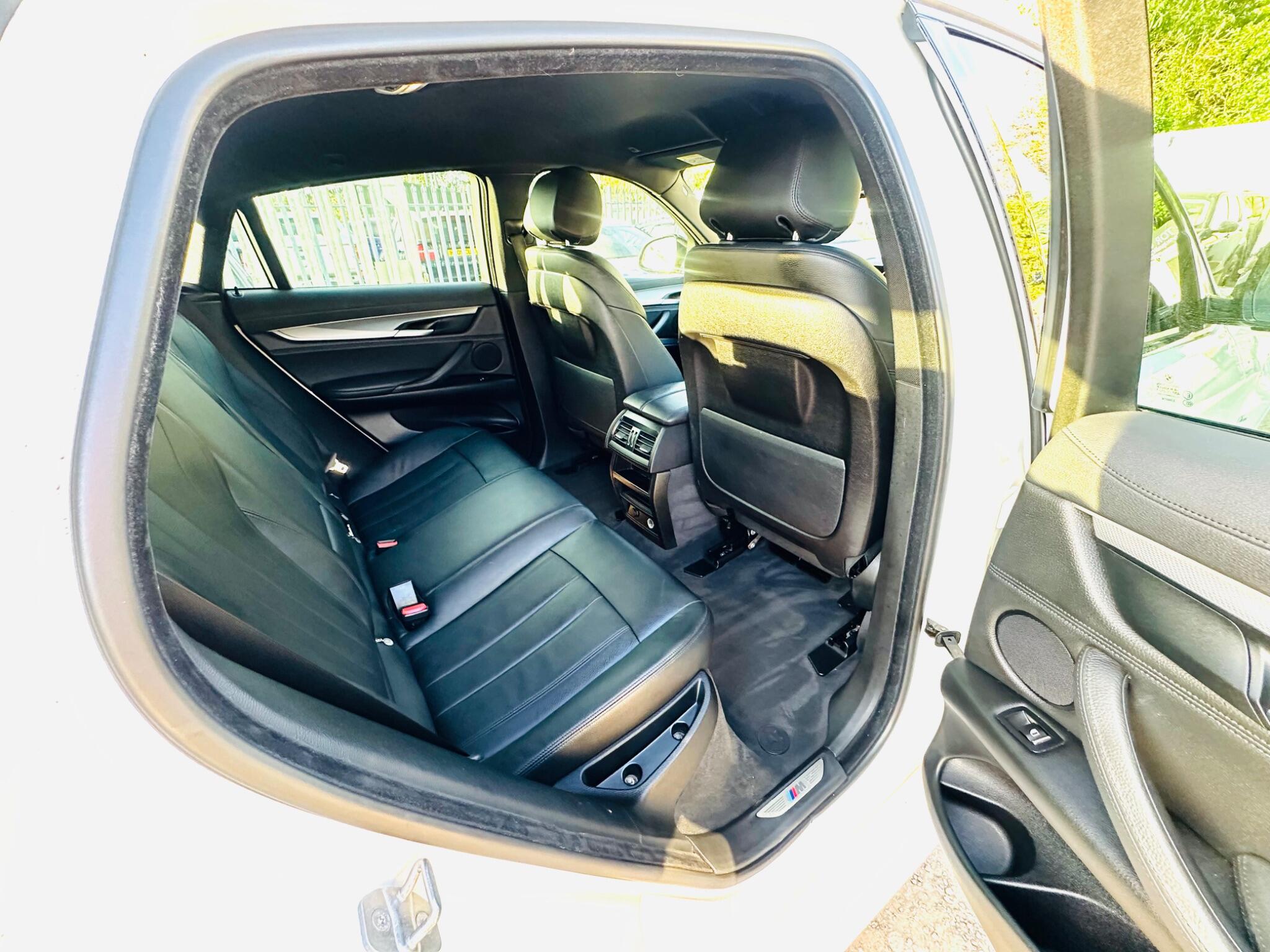 BMW X6 view 4