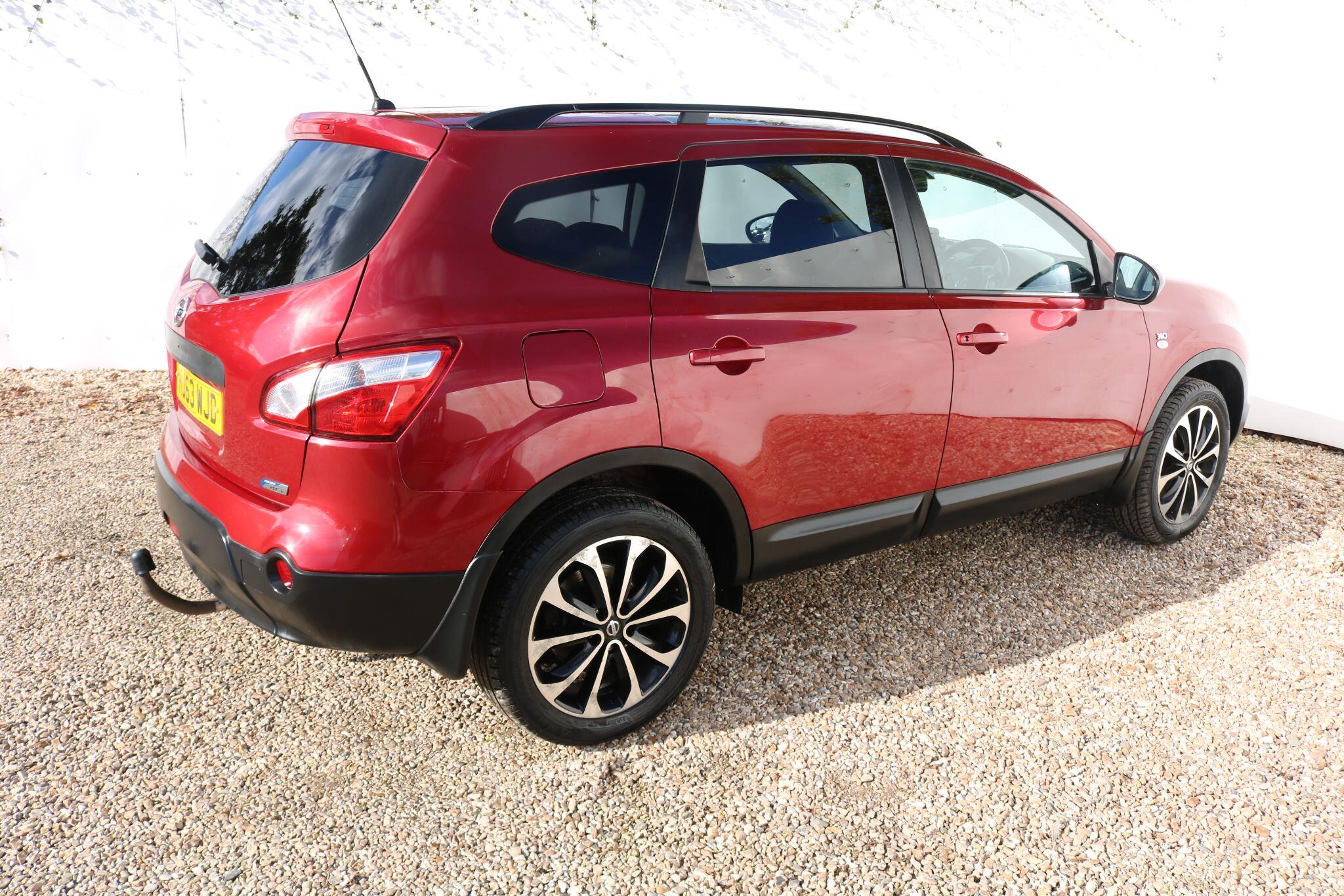 Nissan Qashqai+2 view 20
