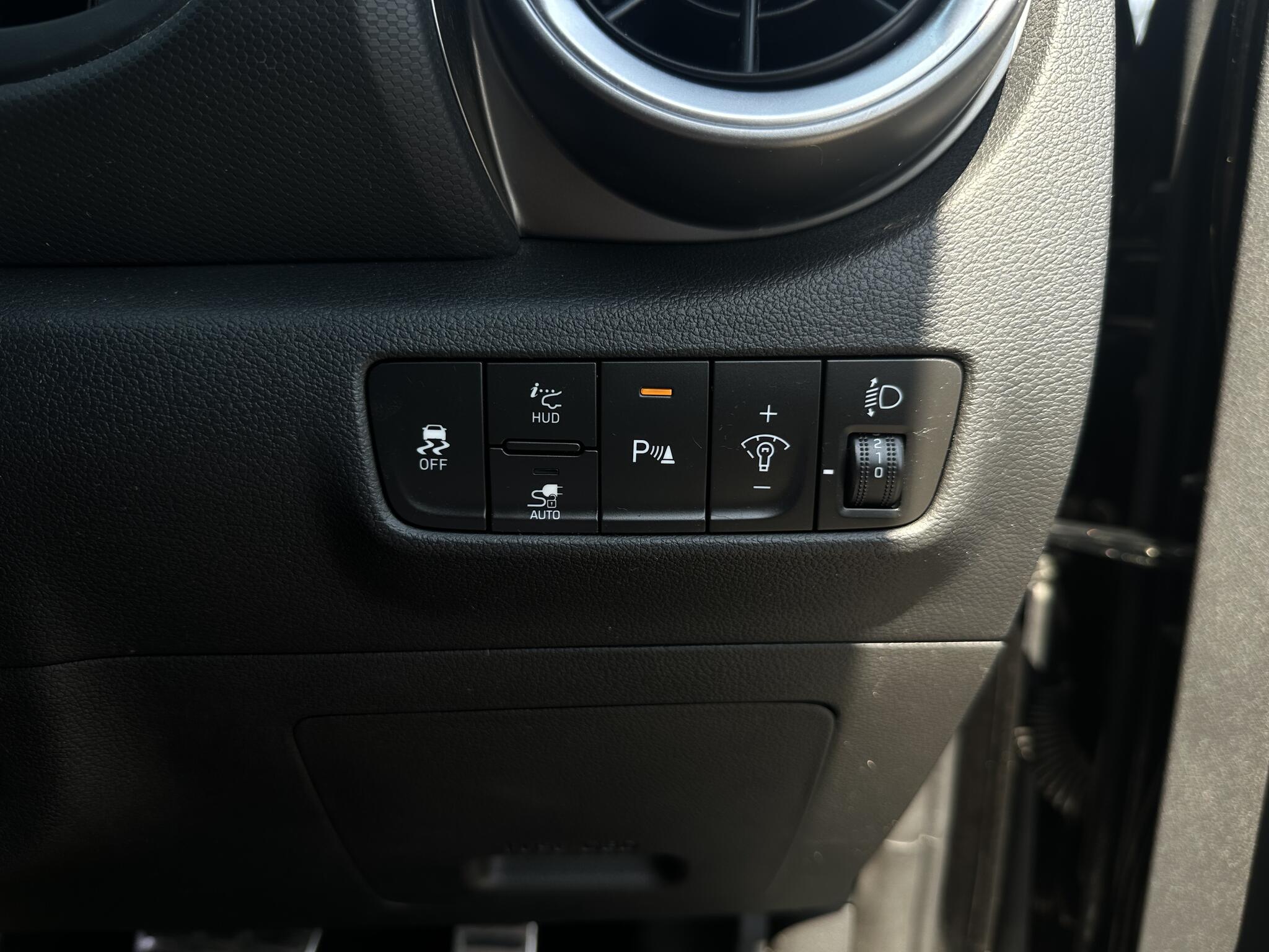Hyundai Kona view 13