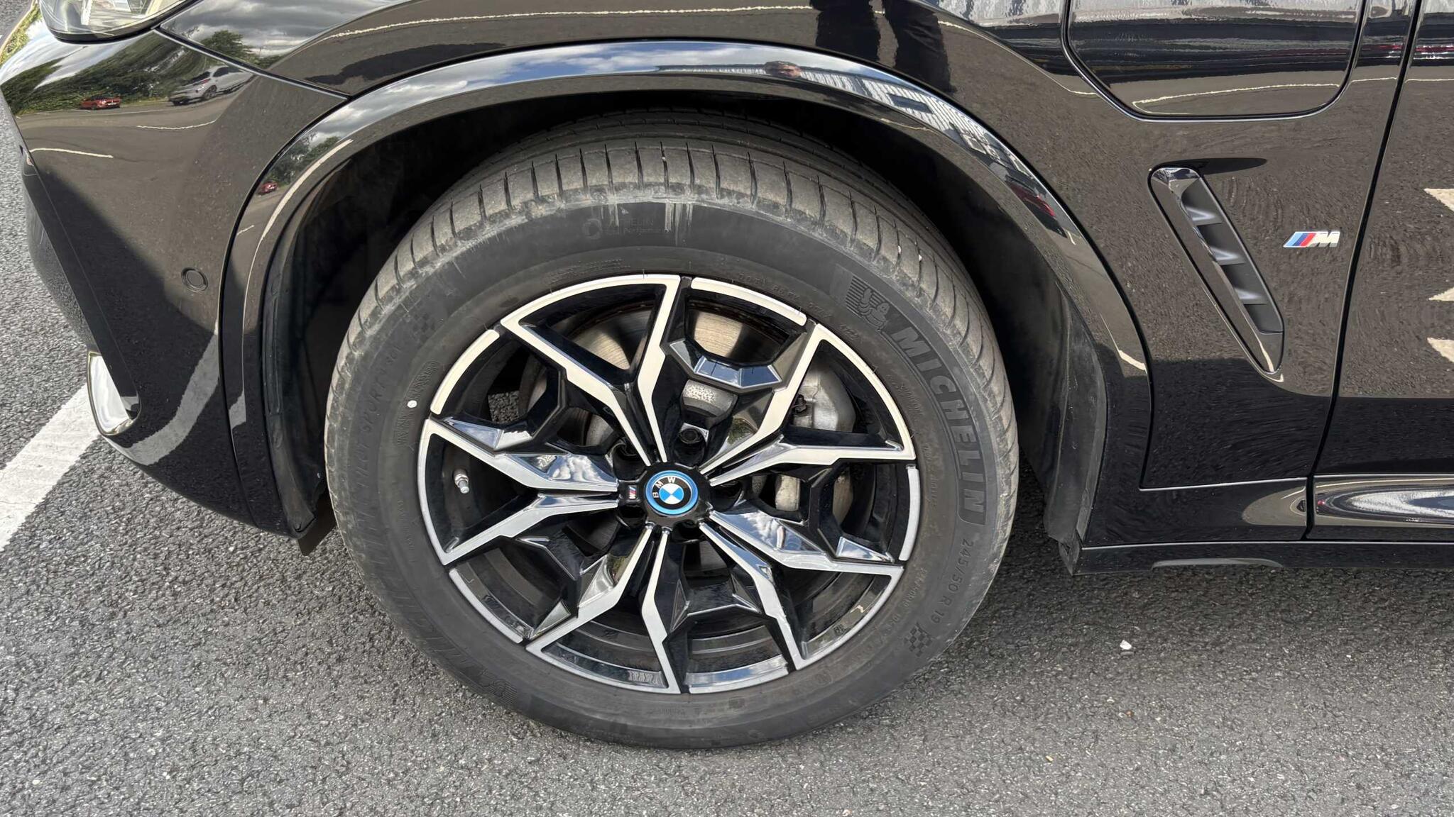 BMW X3 view 19