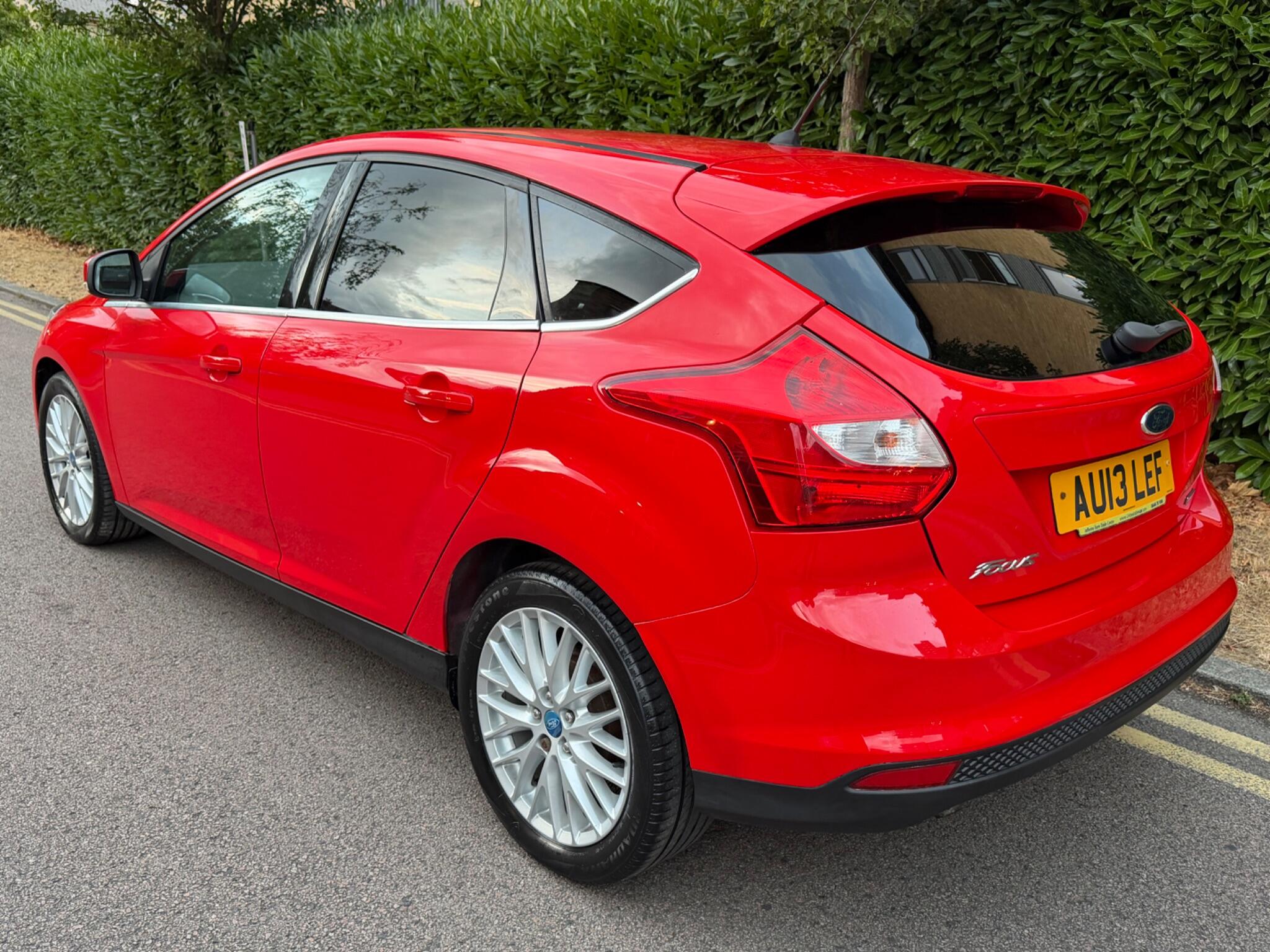Ford Focus view 7