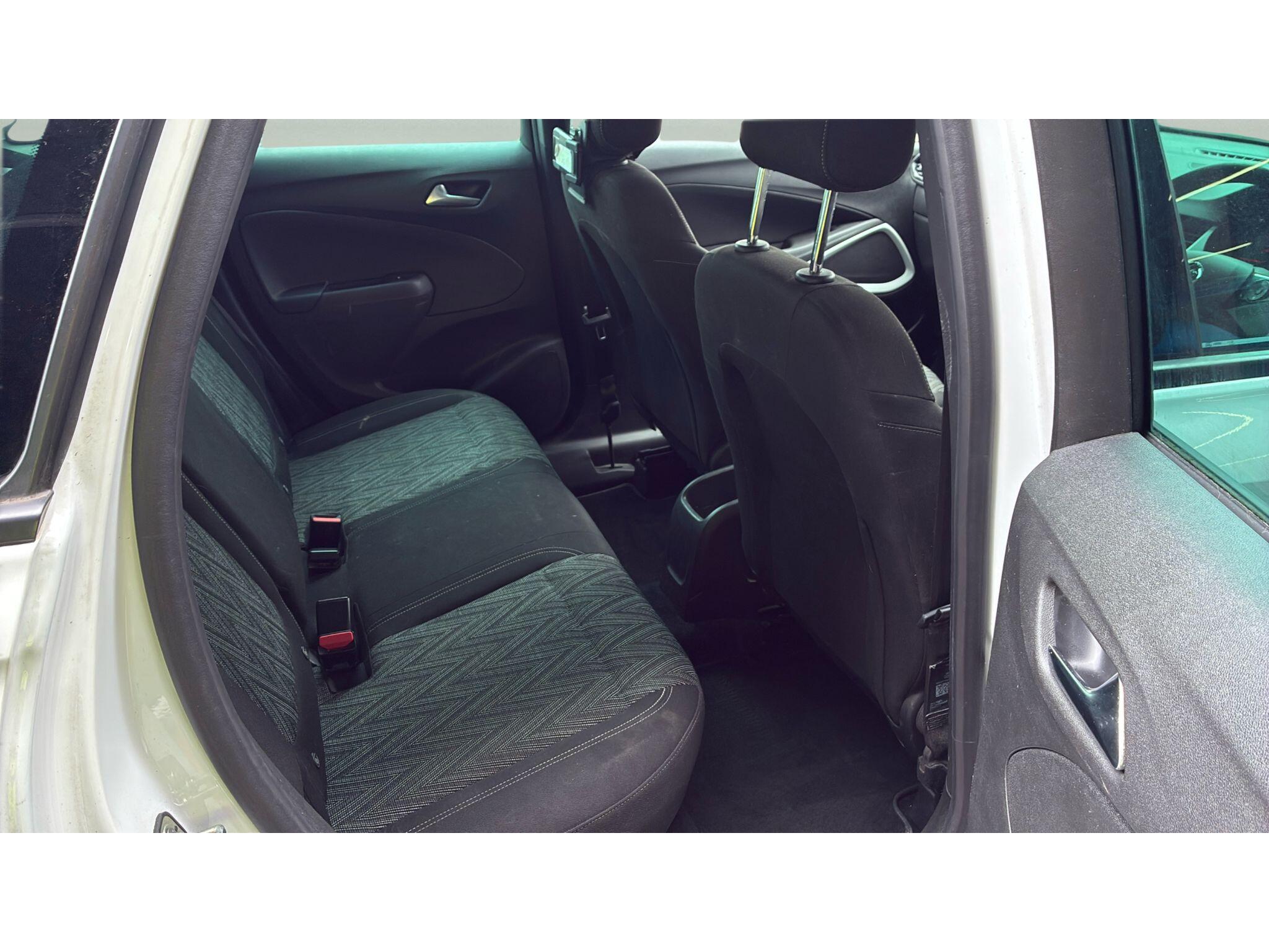 Vauxhall Crossland X view 11