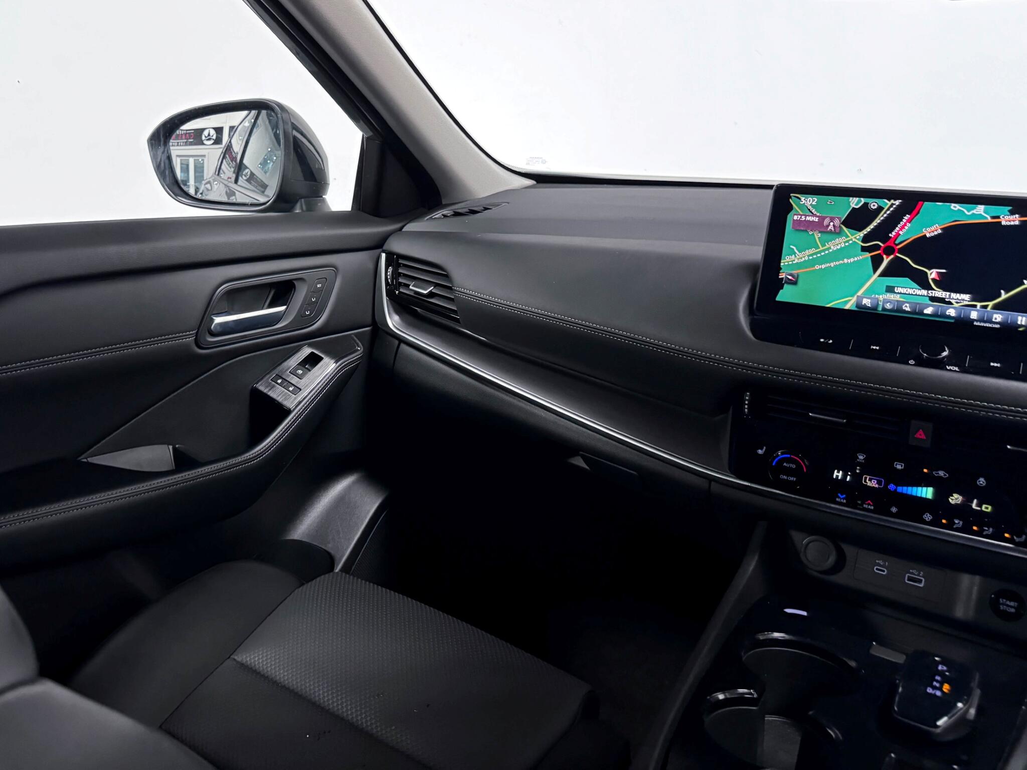 Nissan X-Trail view 19