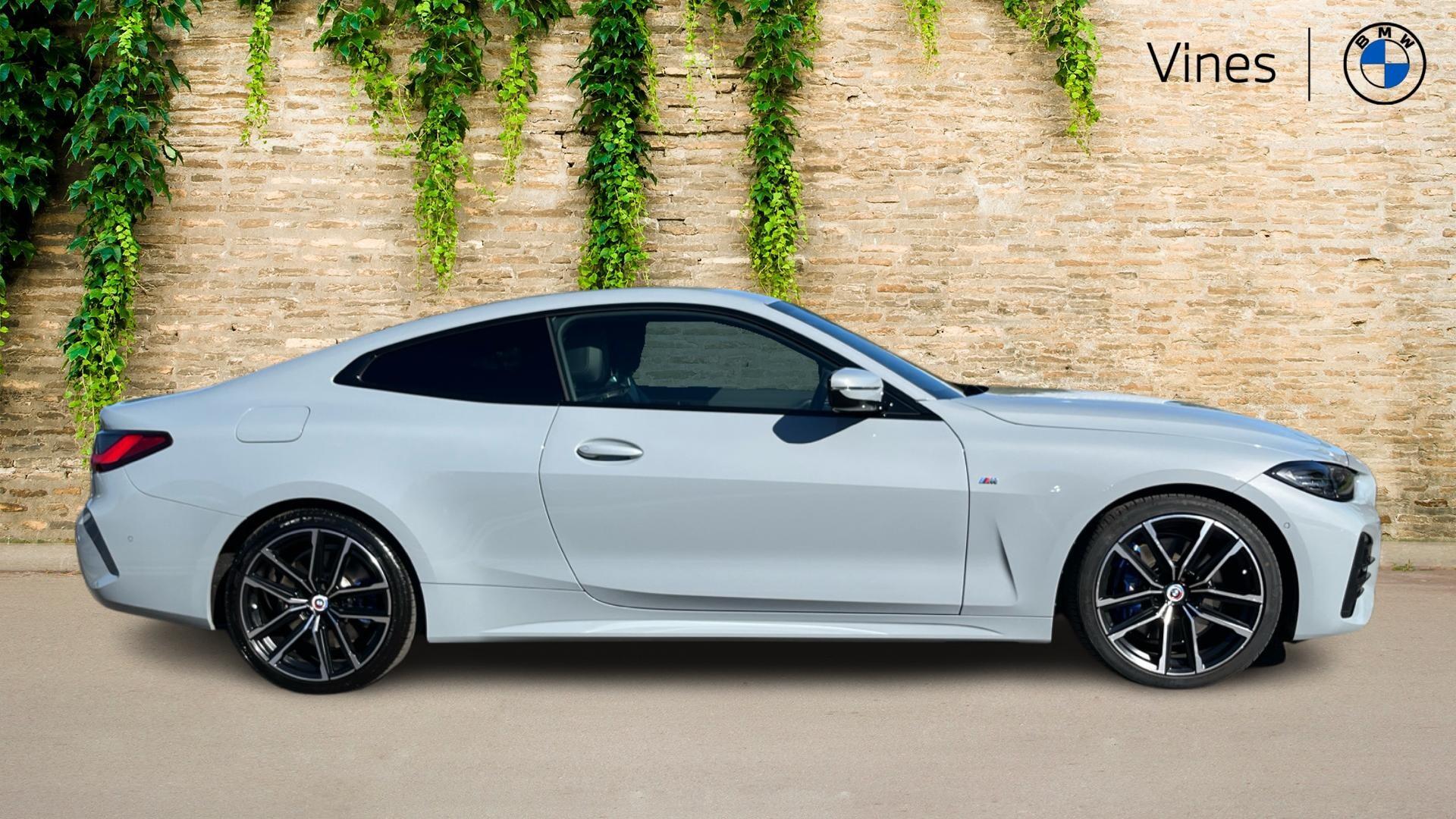 BMW 4 Series view 3