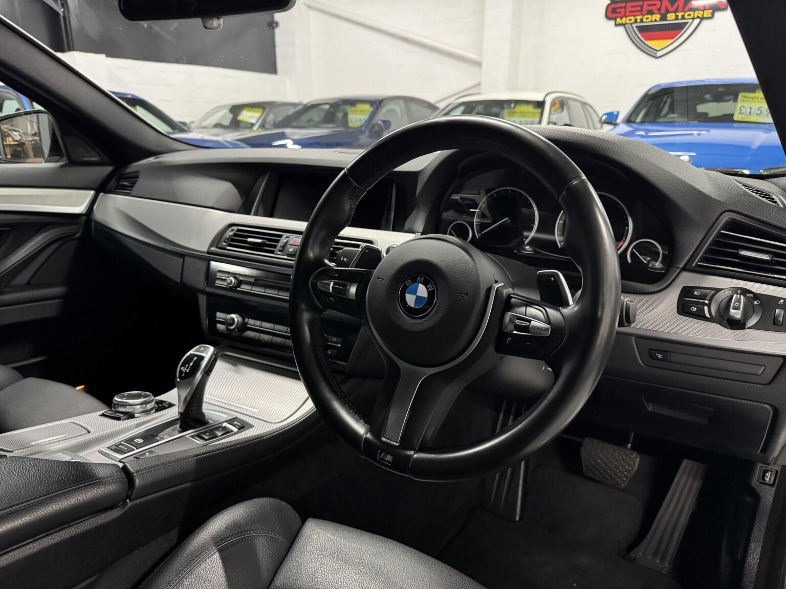BMW 5 Series view 17