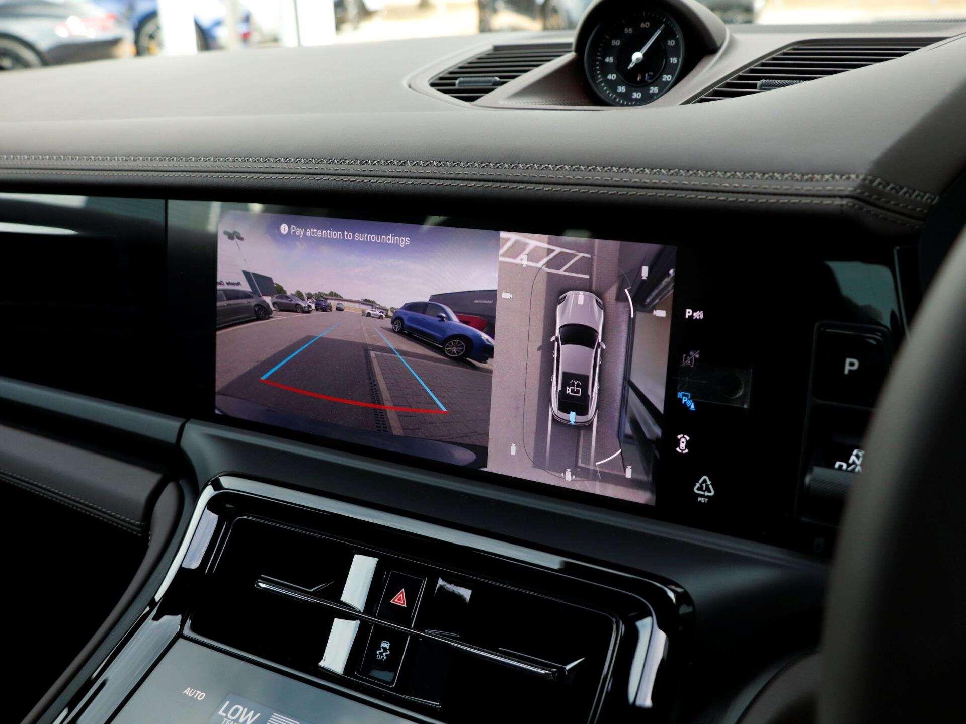 Porsche Panamera view 16