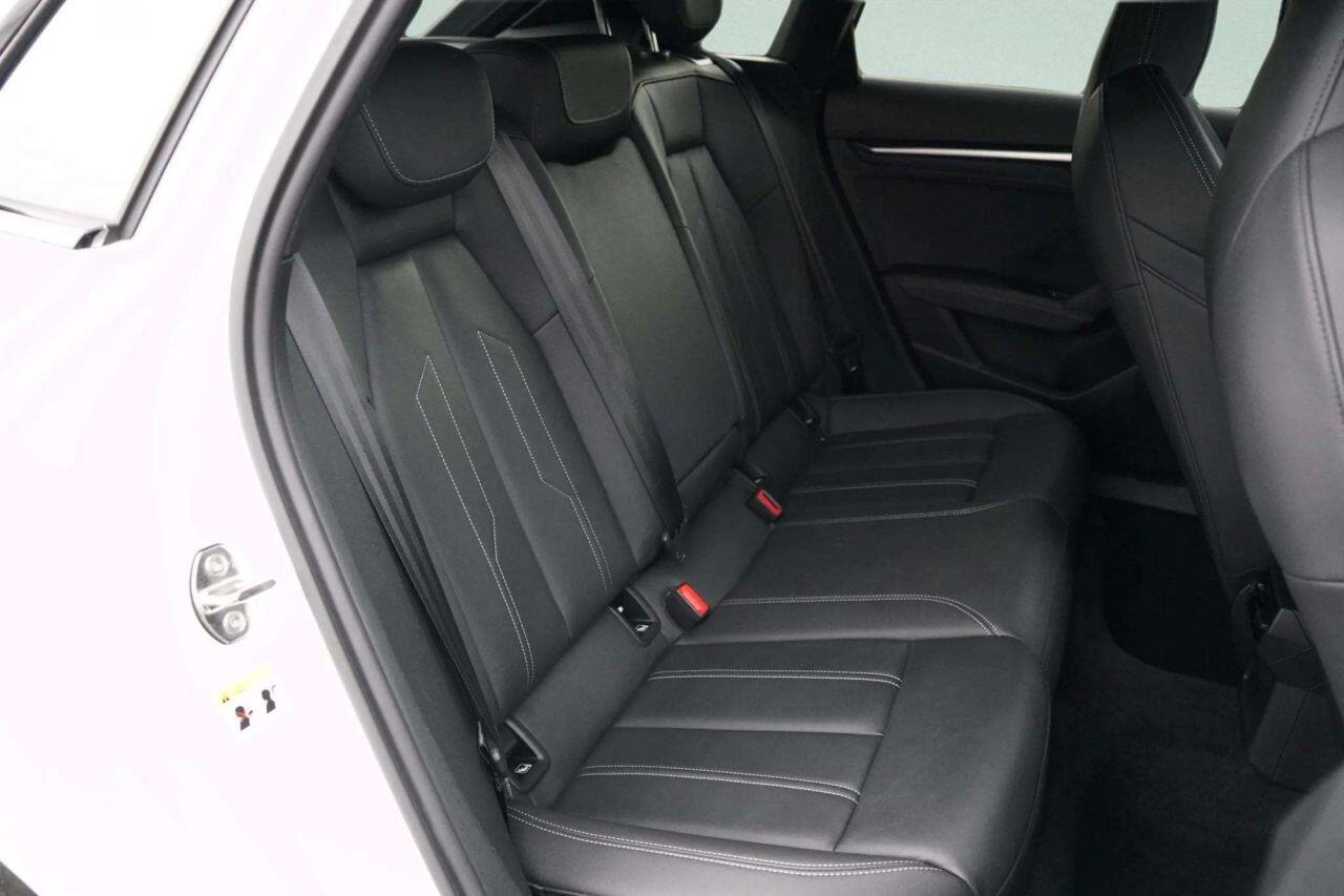 Audi A3 view 50