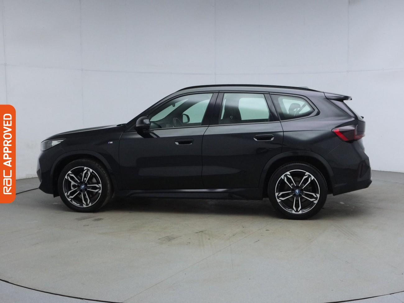BMW Ix1 view 33