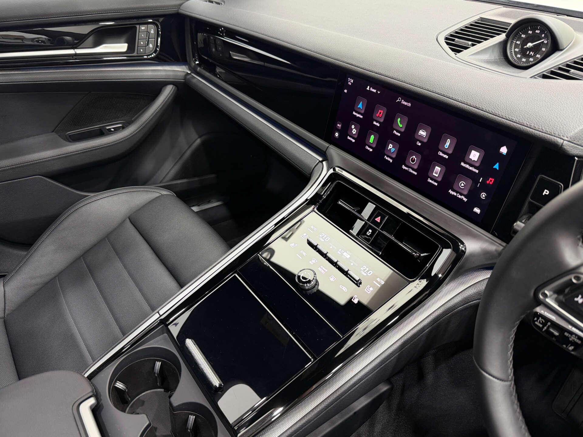 Porsche Panamera view 52