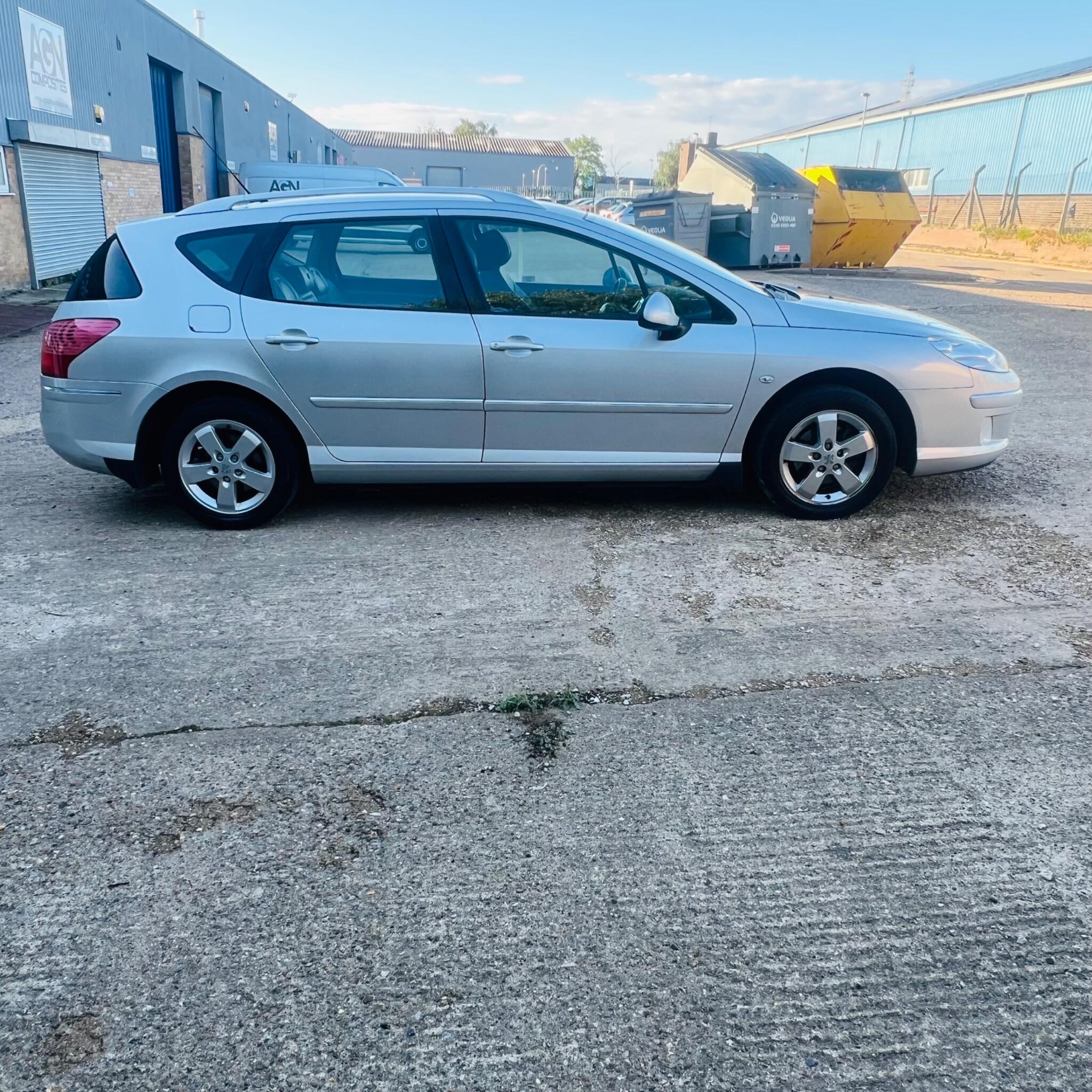 Peugeot 407 view 16