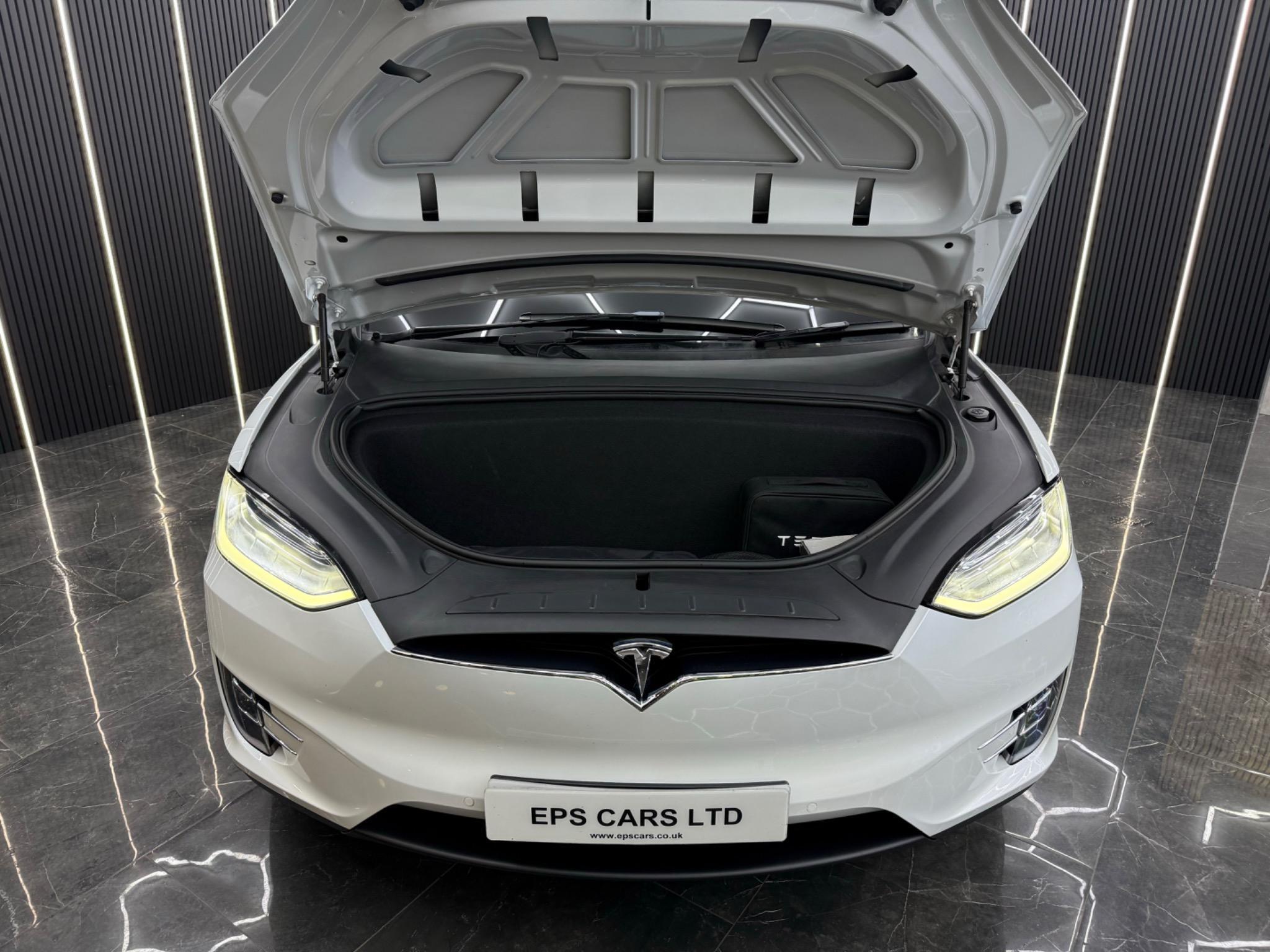 Tesla Model X view 11