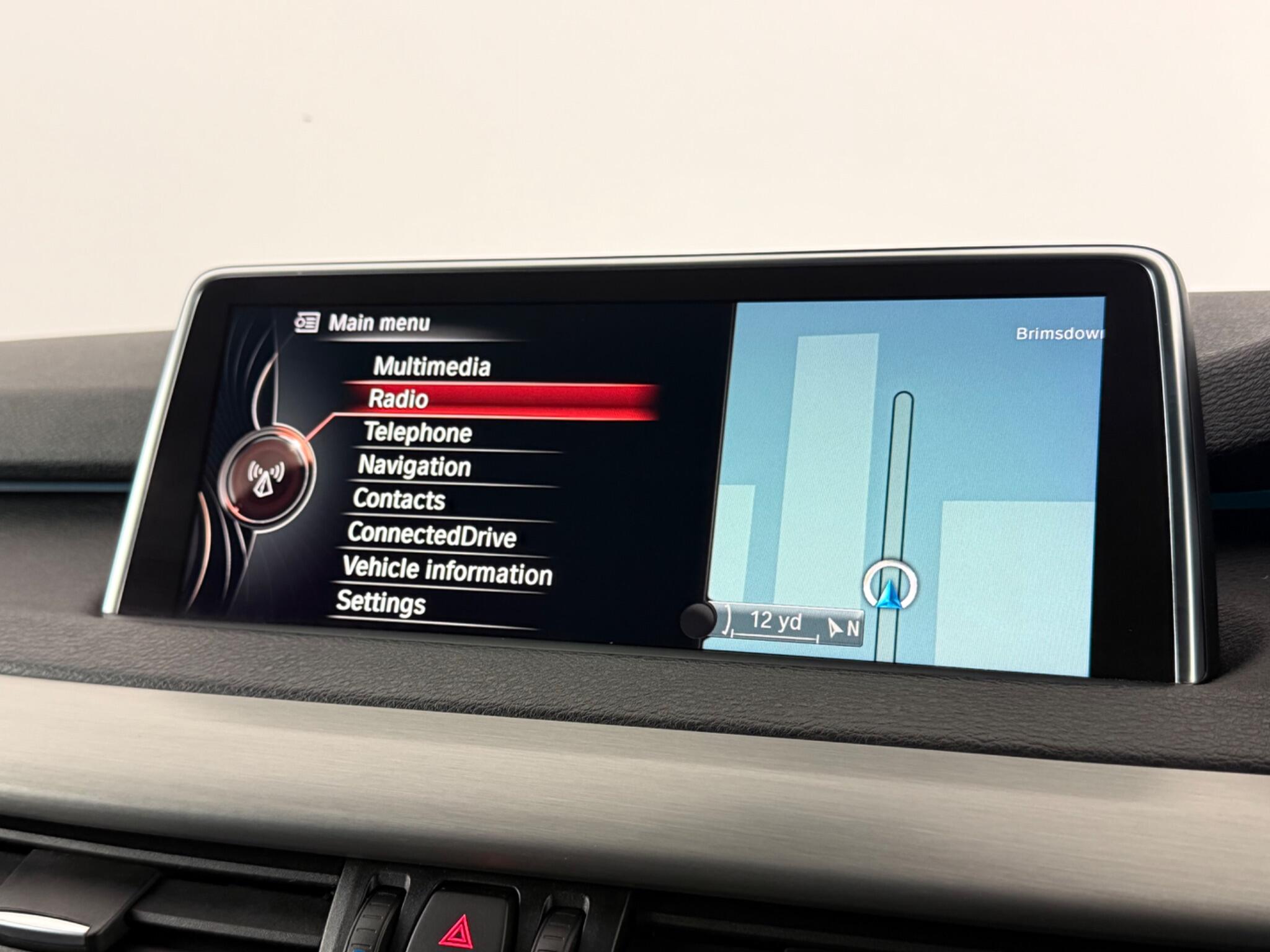 BMW X5 view 21