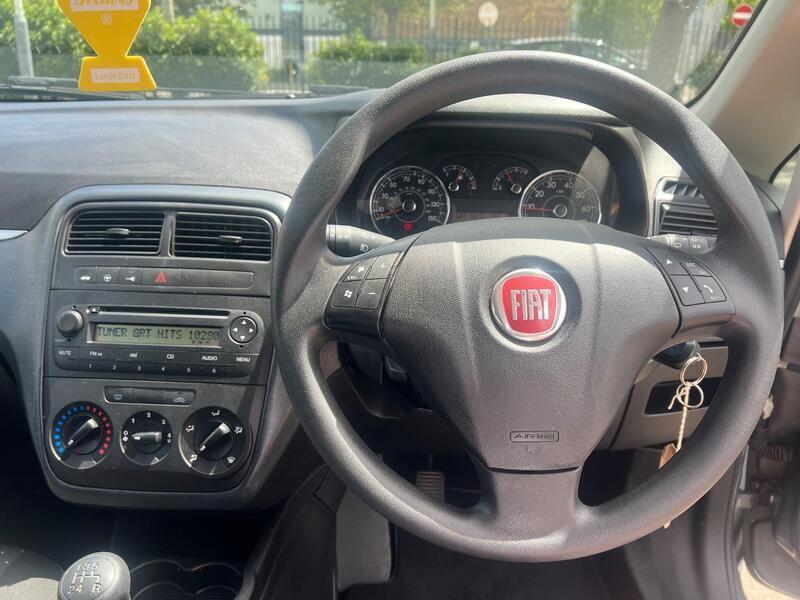 Fiat Grande Punto view 19