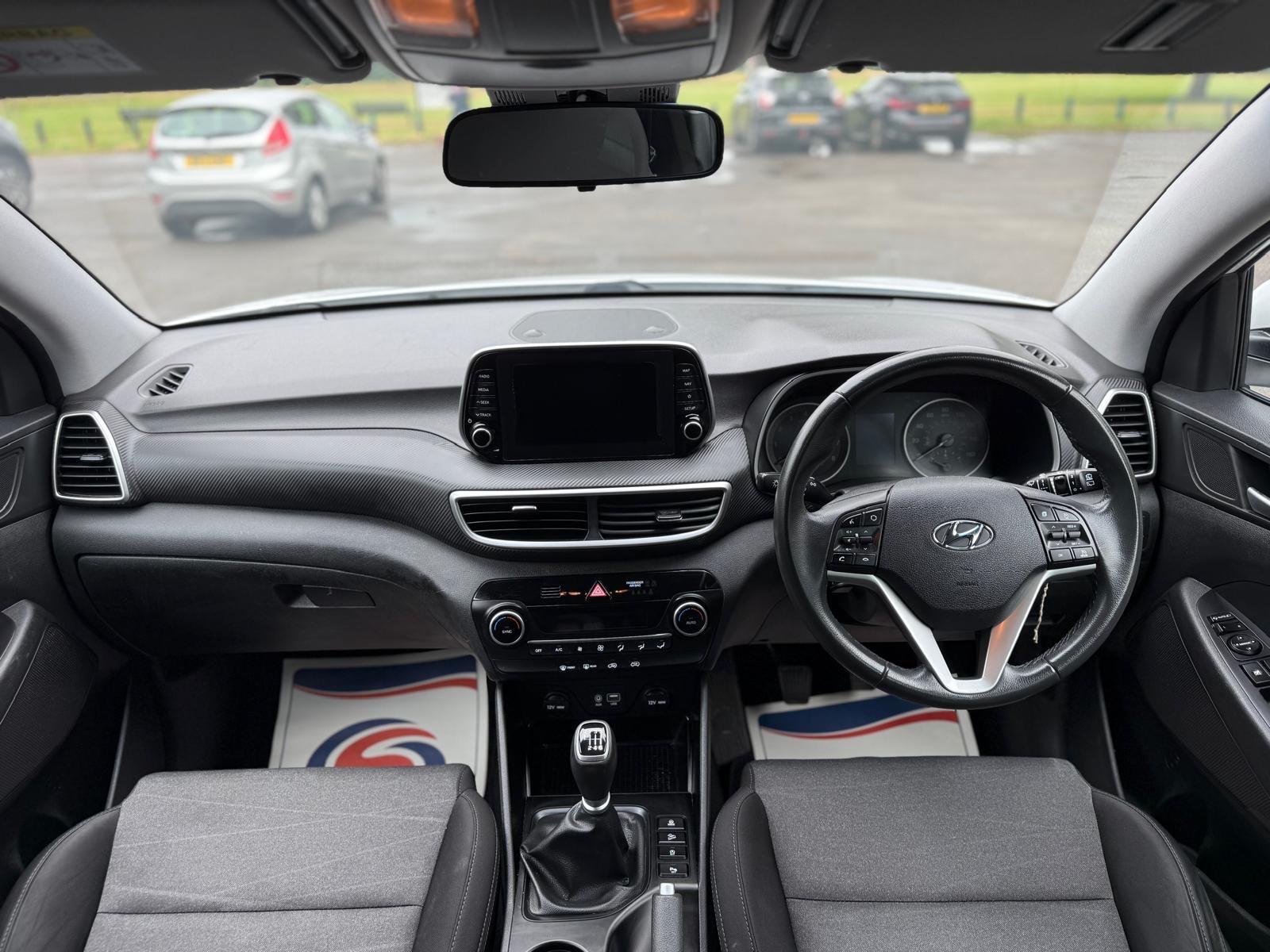 Hyundai Tucson view 25
