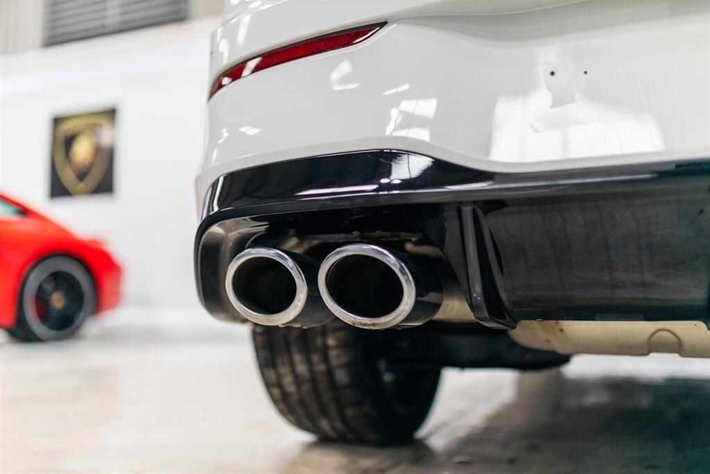 Volkswagen Golf view 23