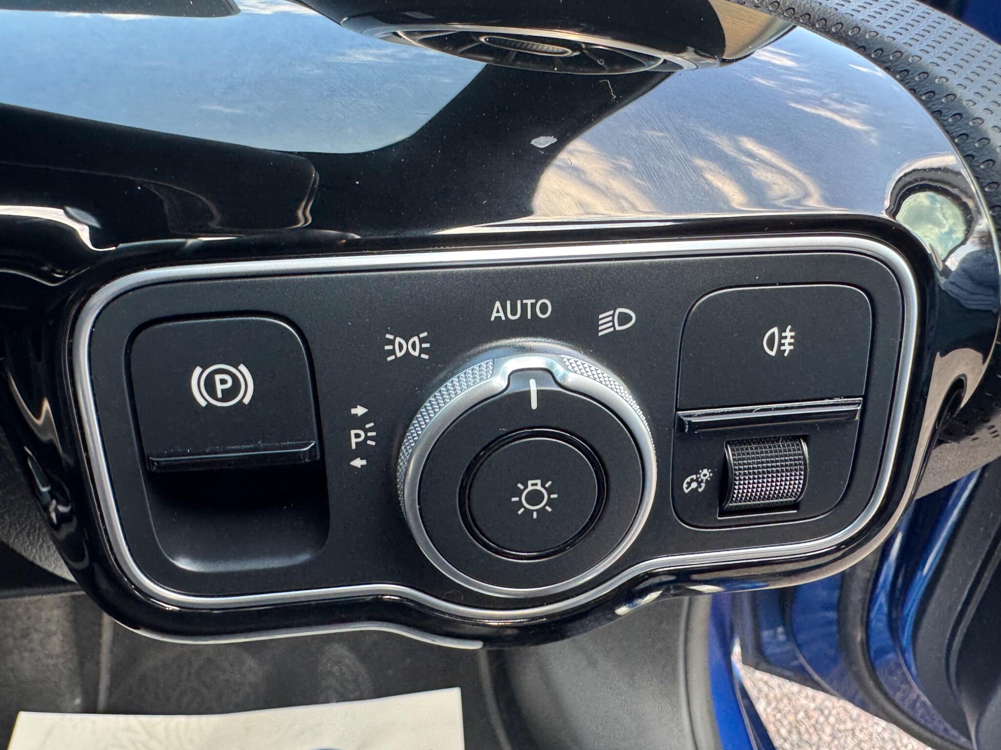 Mercedes-Benz A Class view 16