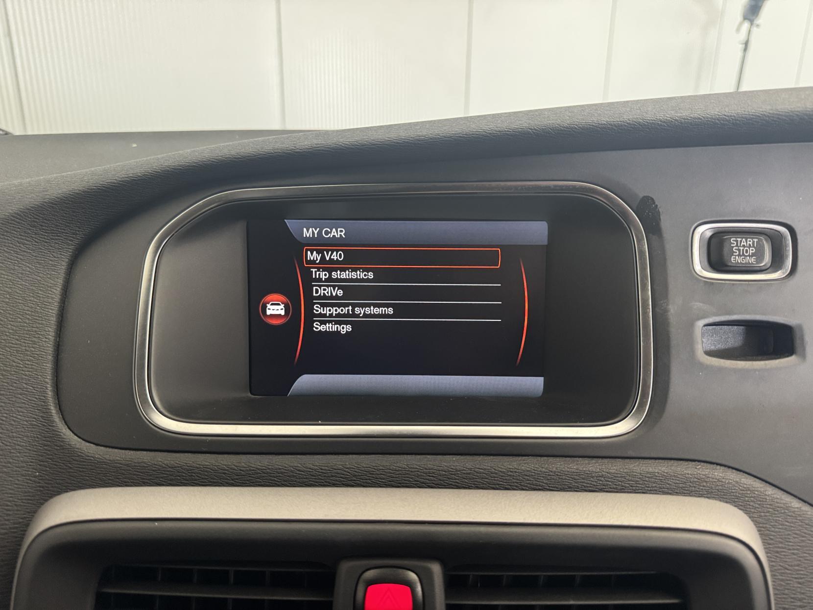 Volvo V40 view 65