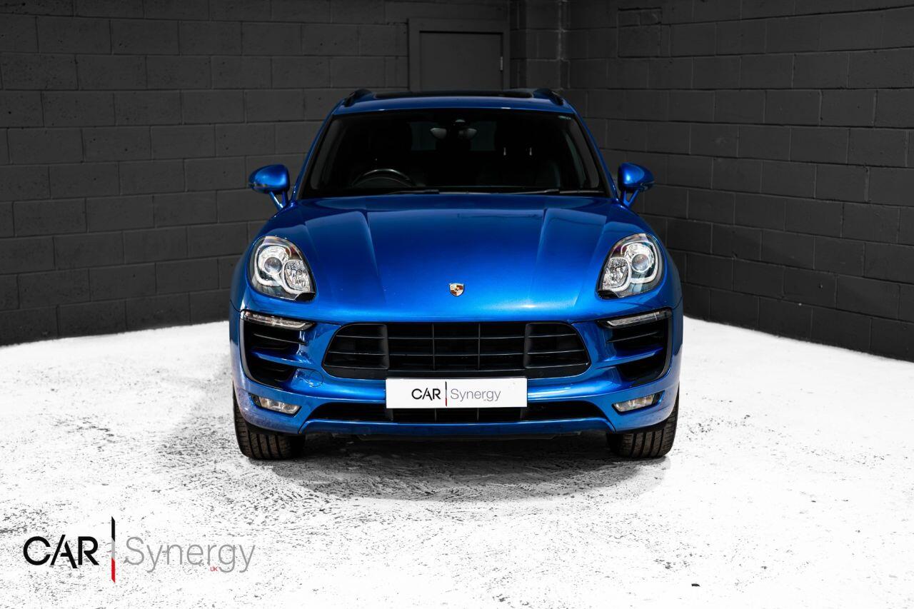 Porsche Macan view 5