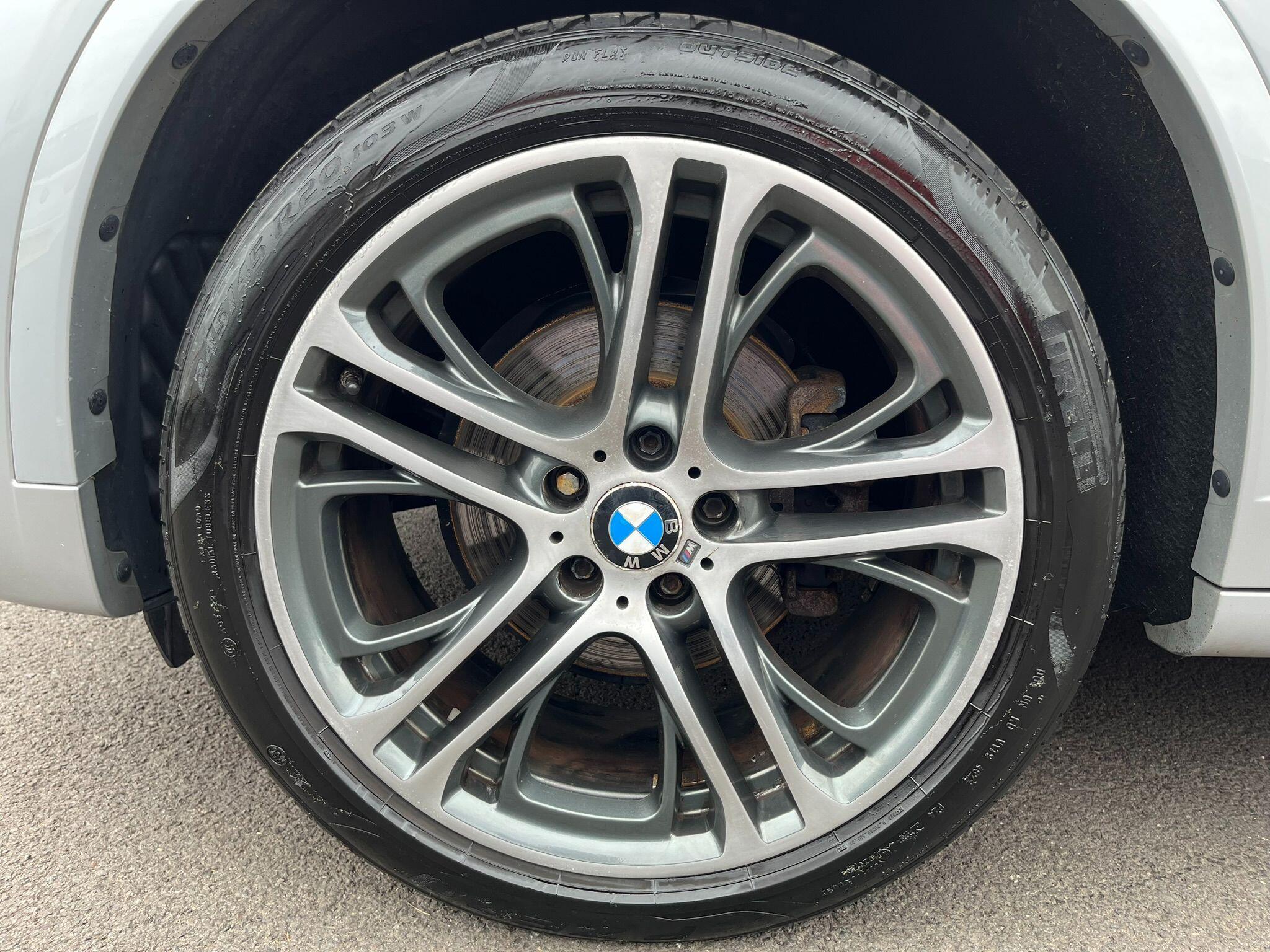 BMW X4 view 42