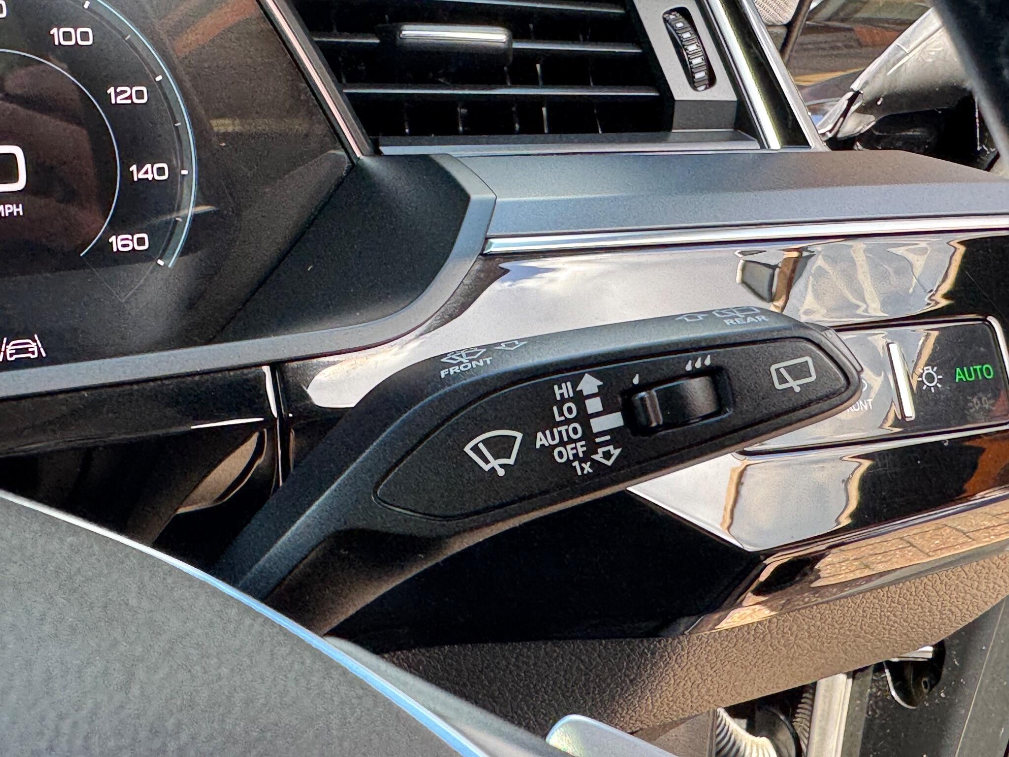 Audi E-Tron view 24