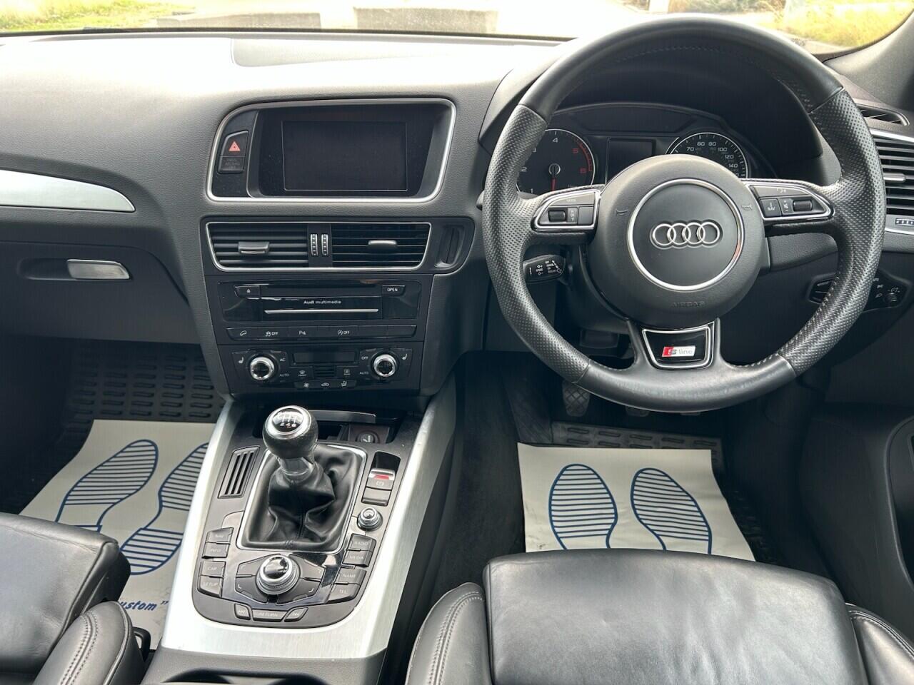 Audi Q5 view 25
