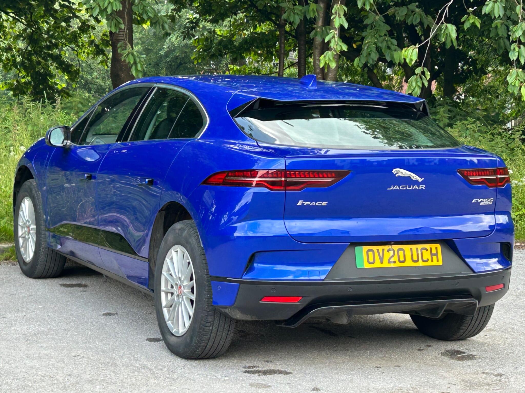 Jaguar I-Pace view 13