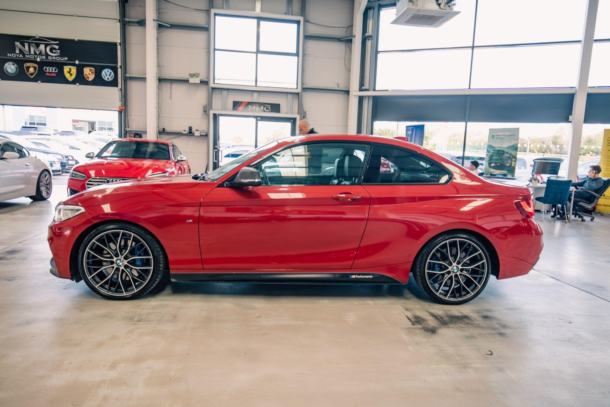 BMW 2 Series view 31