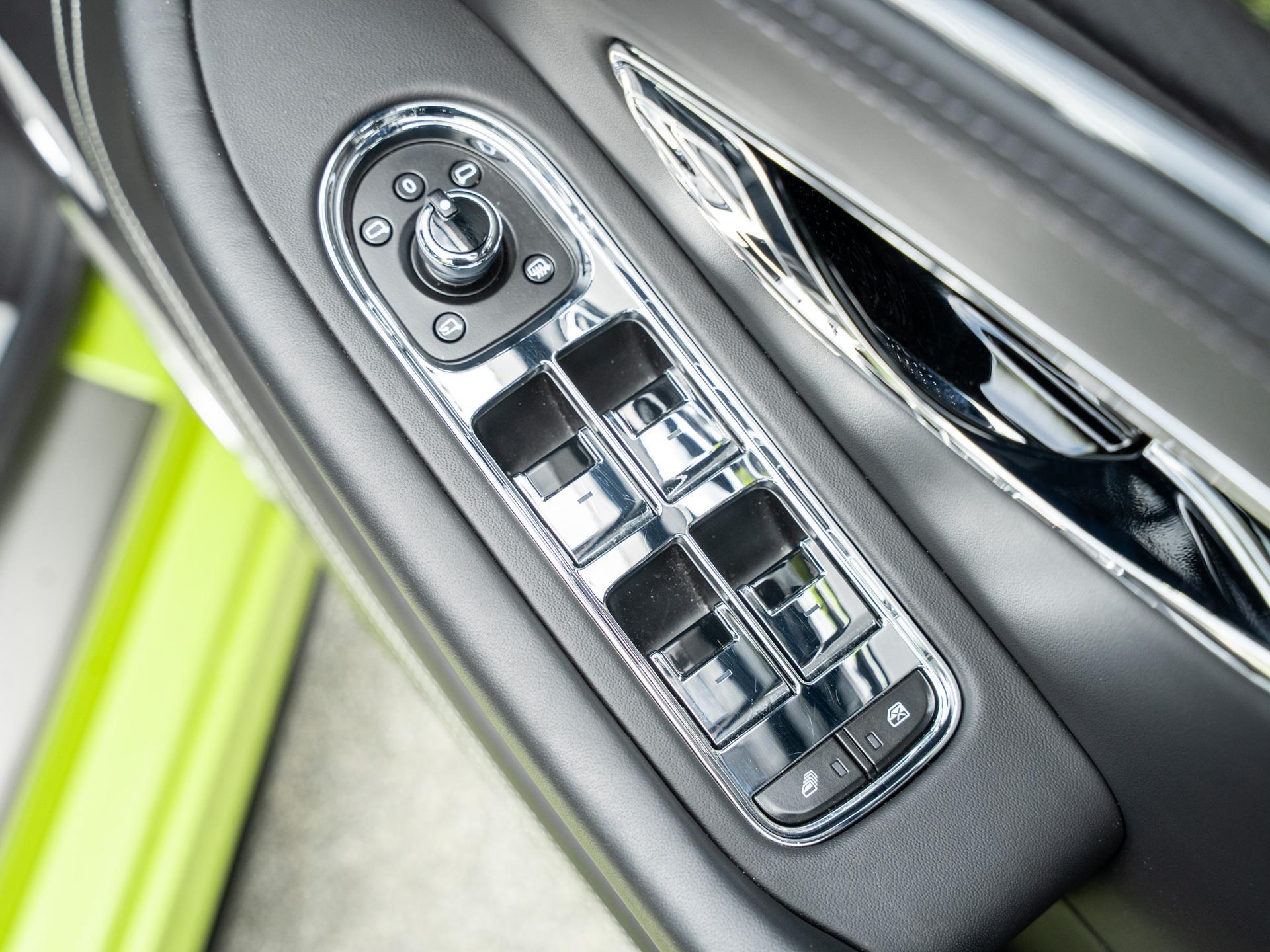 Bentley Continental view 33