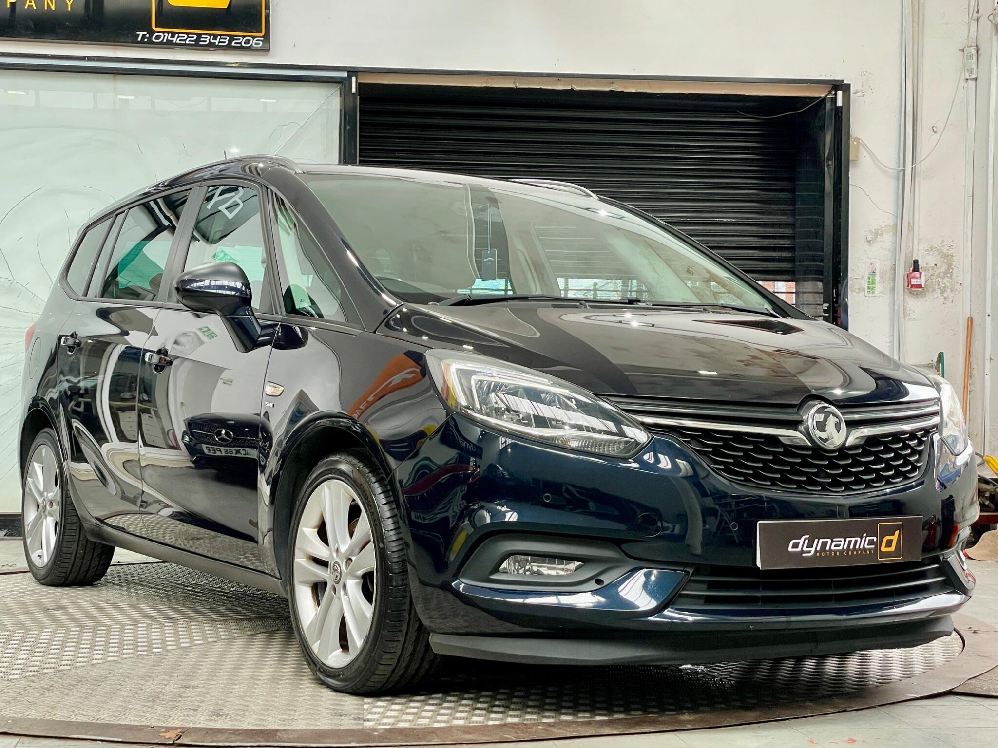Vauxhall Zafira Tourer view 2
