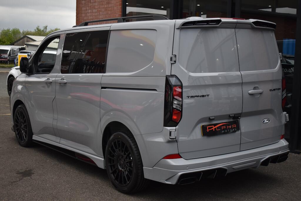 Ford Transit Custom view 20