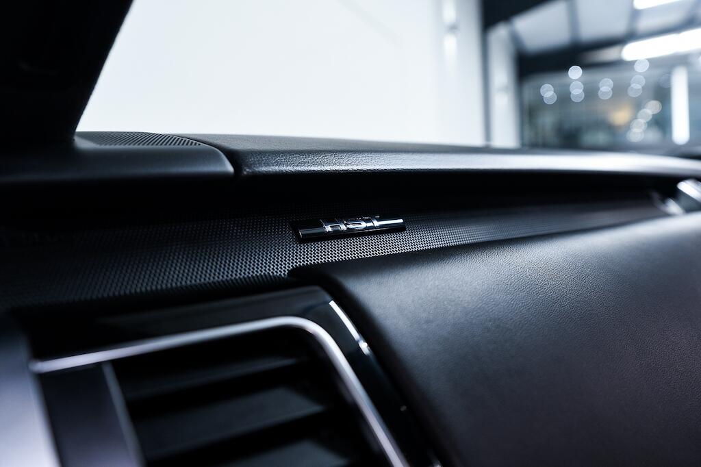 Land Rover Range Rover Sport view 19