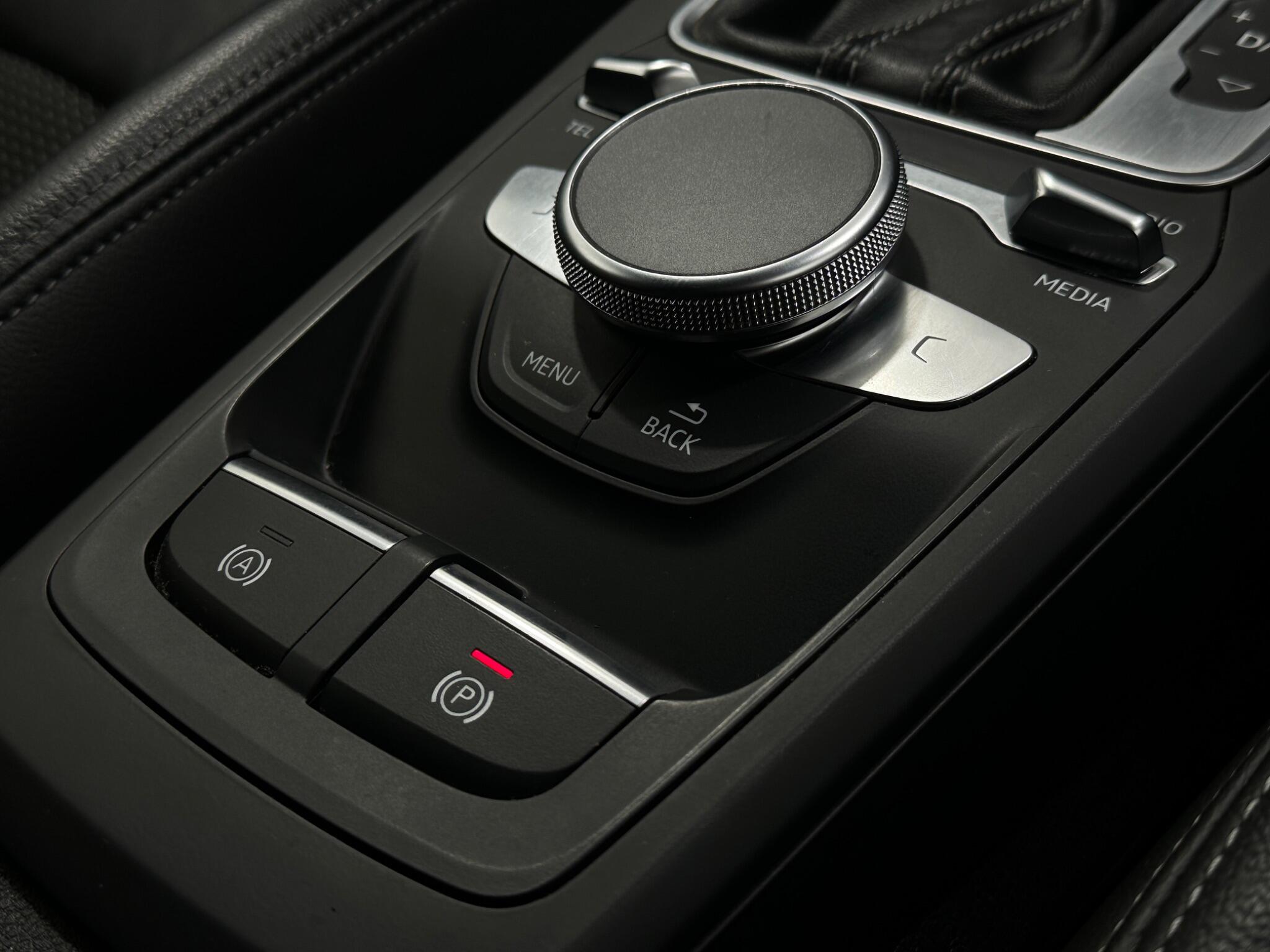 Audi Q2 view 20