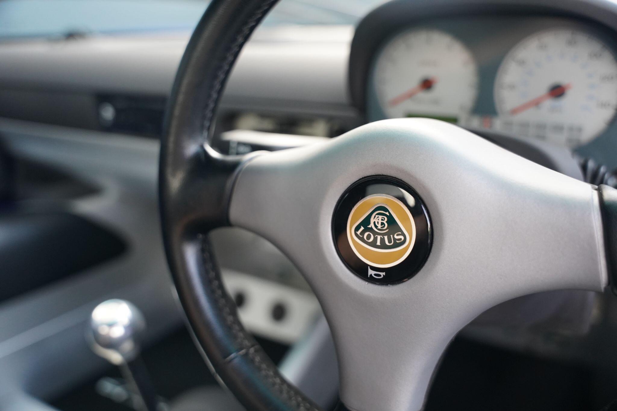 Lotus Elise view 21