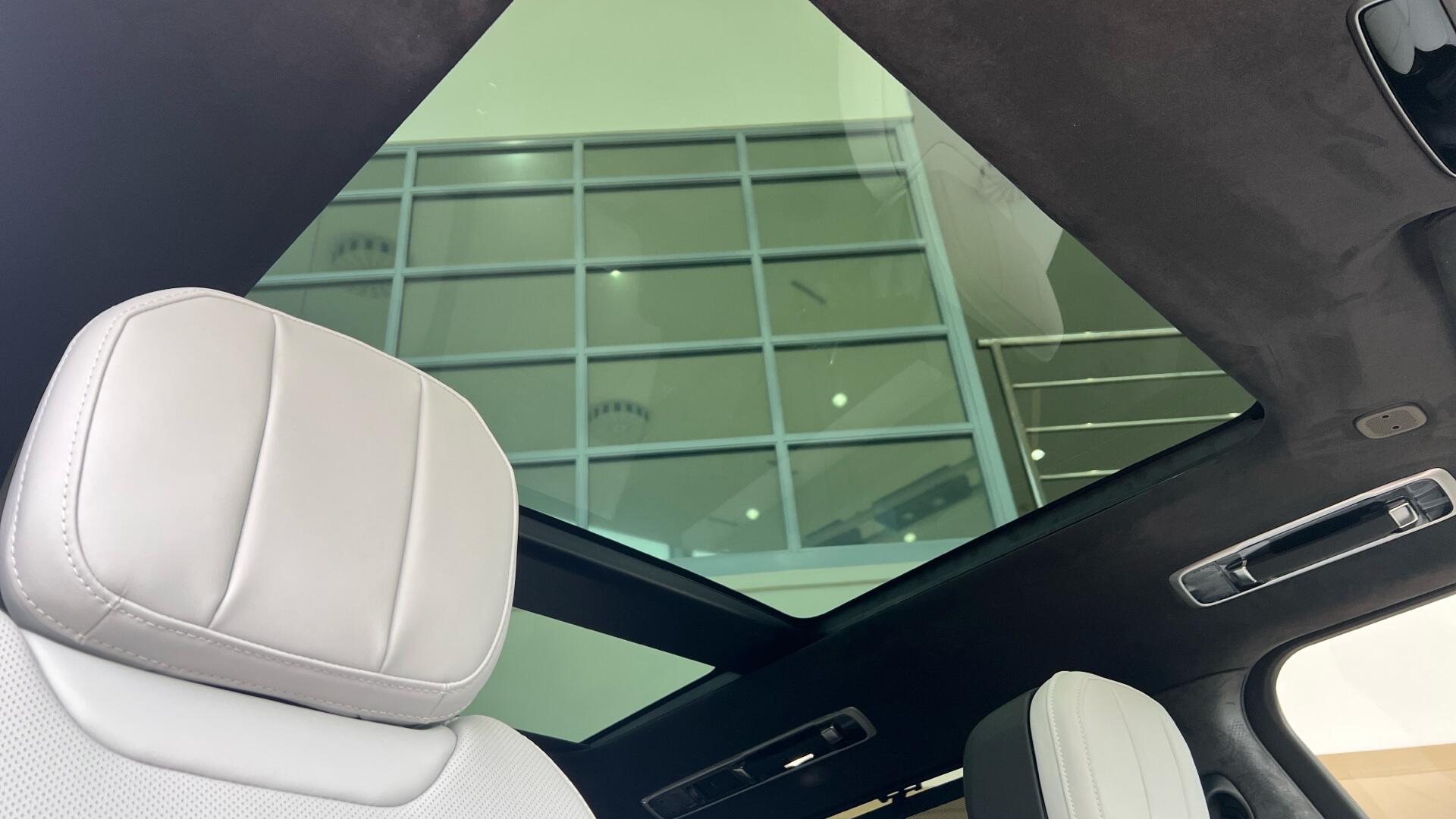 Land Rover Range Rover Sport view 31