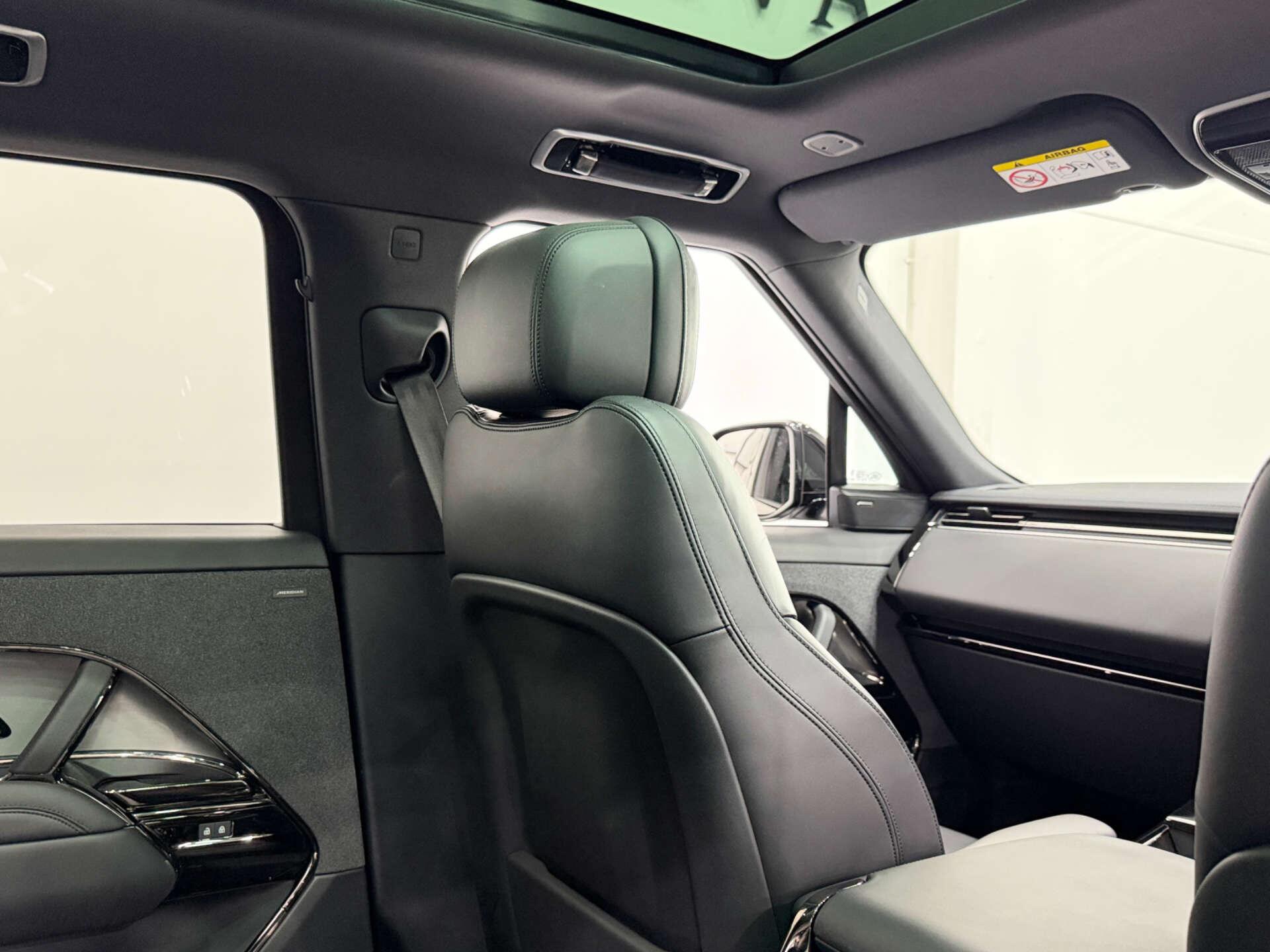 Land Rover Range Rover Sport view 17