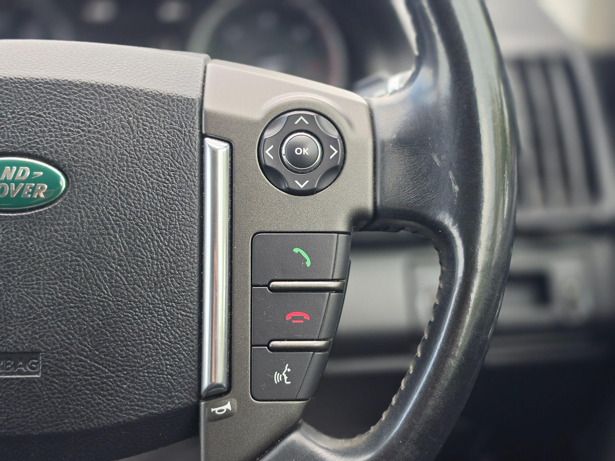 Land Rover Freelander 2 view 14