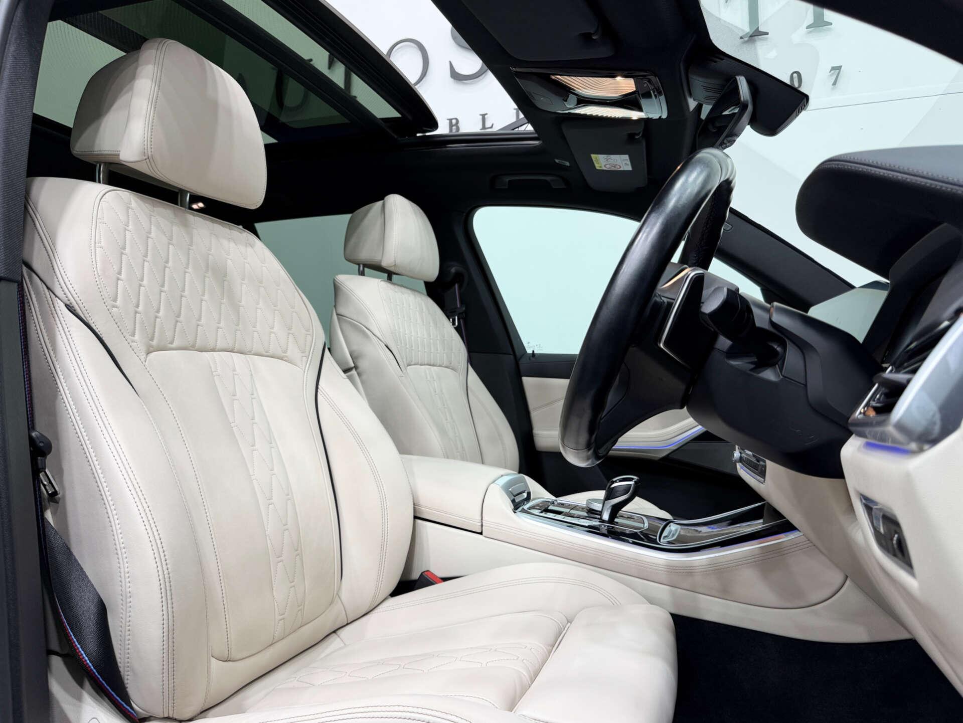 BMW X5 view 2