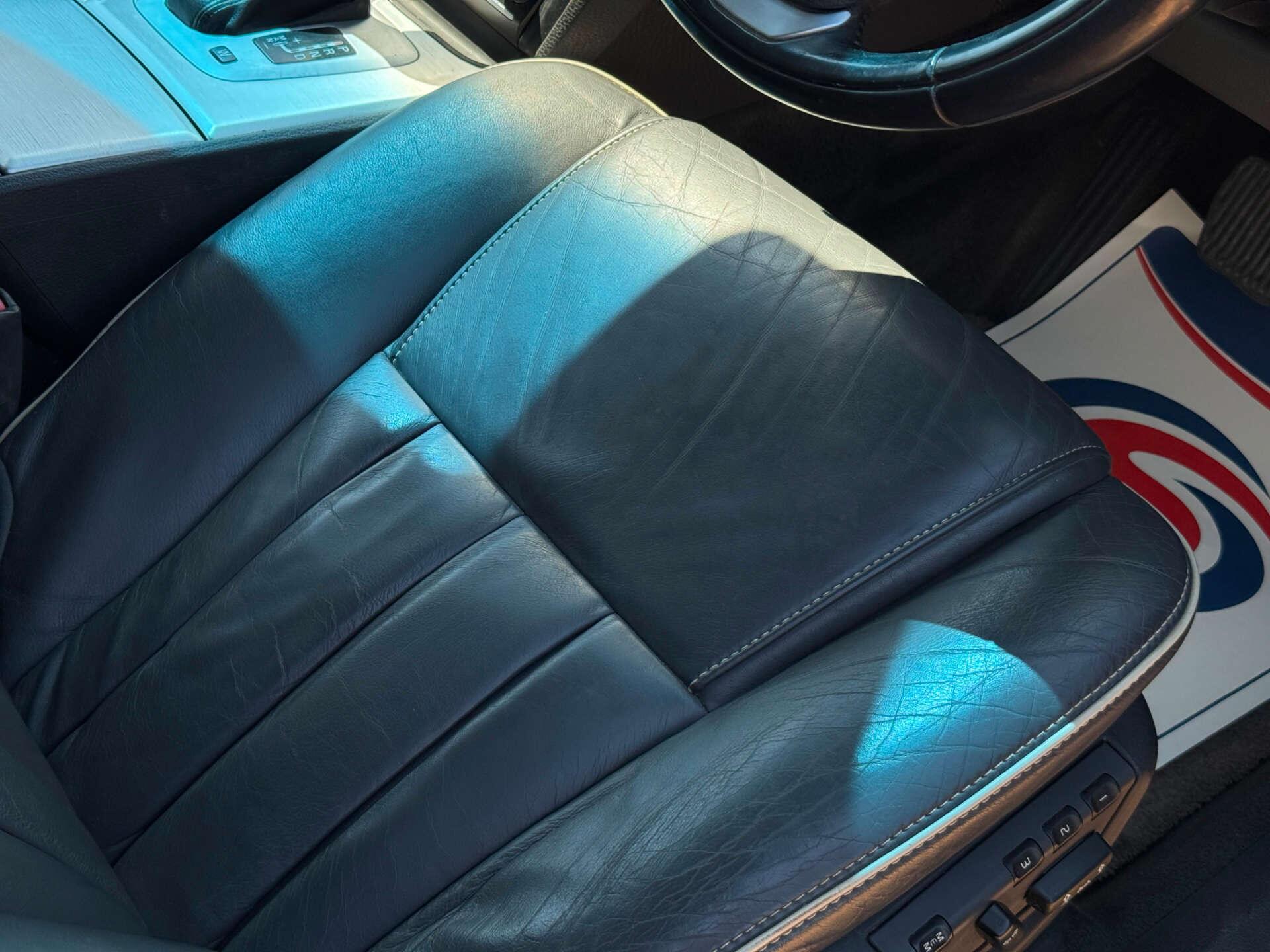 Volvo XC90 view 25