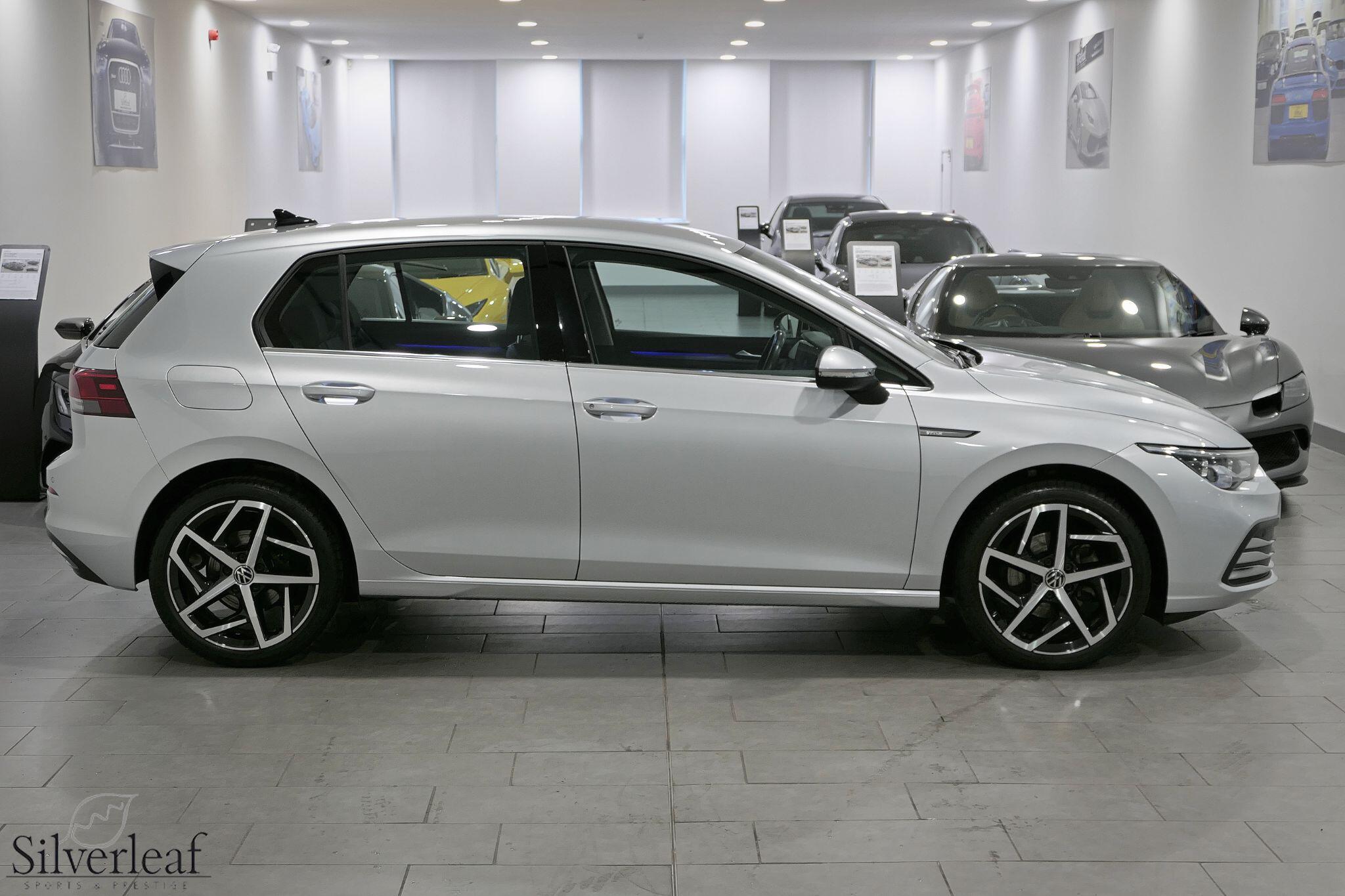 Volkswagen Golf view 3