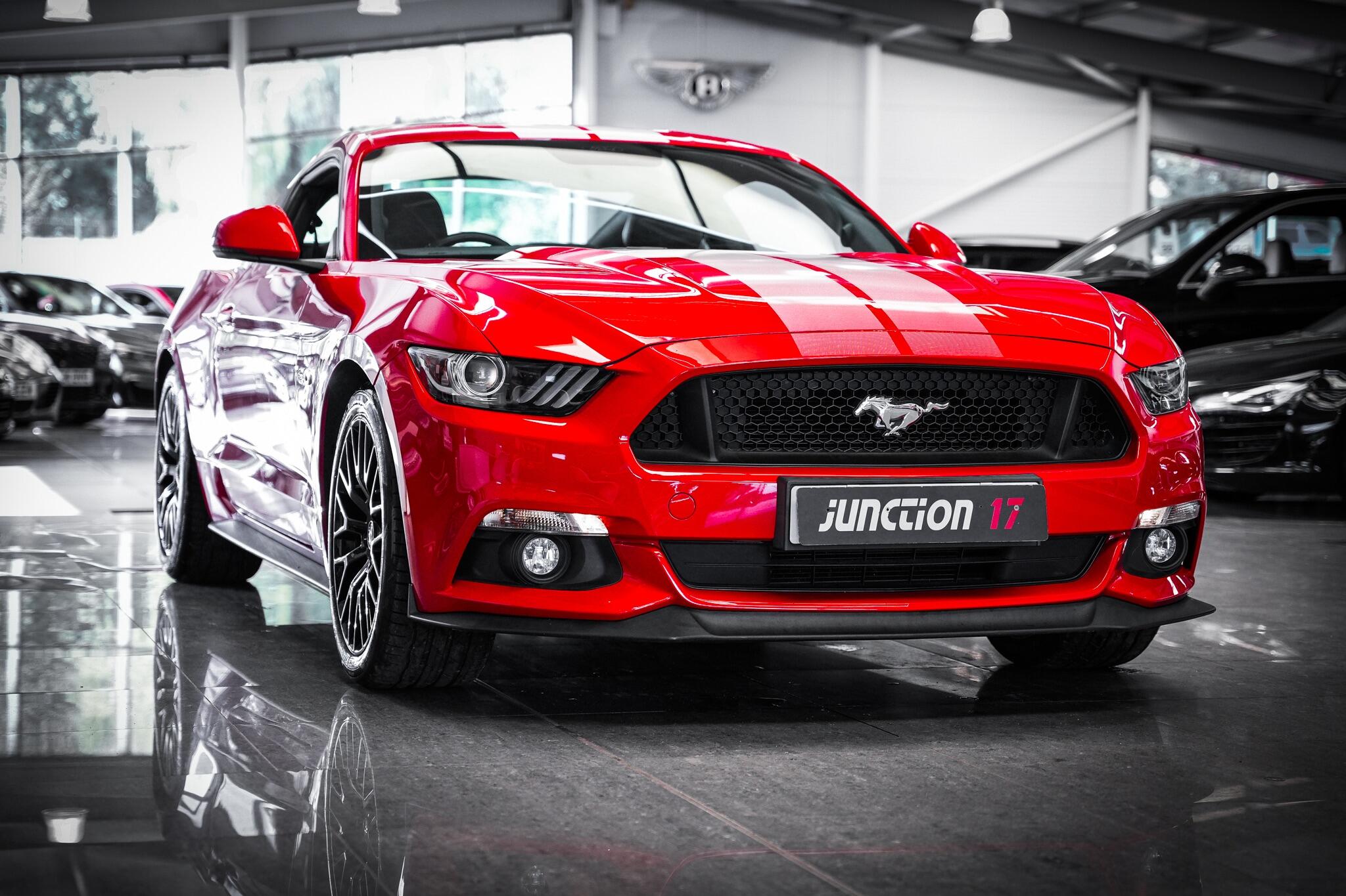 Ford Mustang view 10