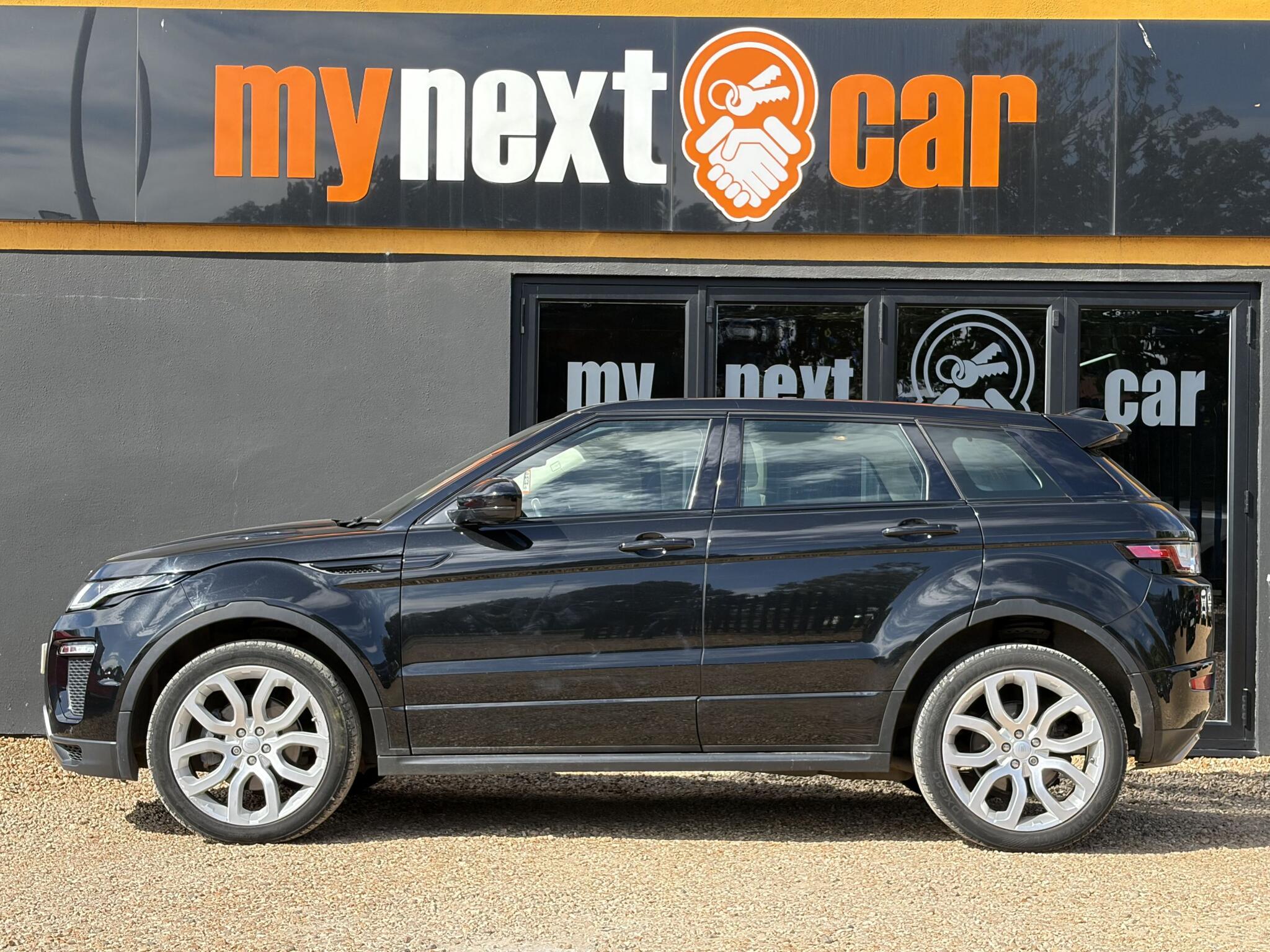 Land Rover Range Rover Evoque view 5