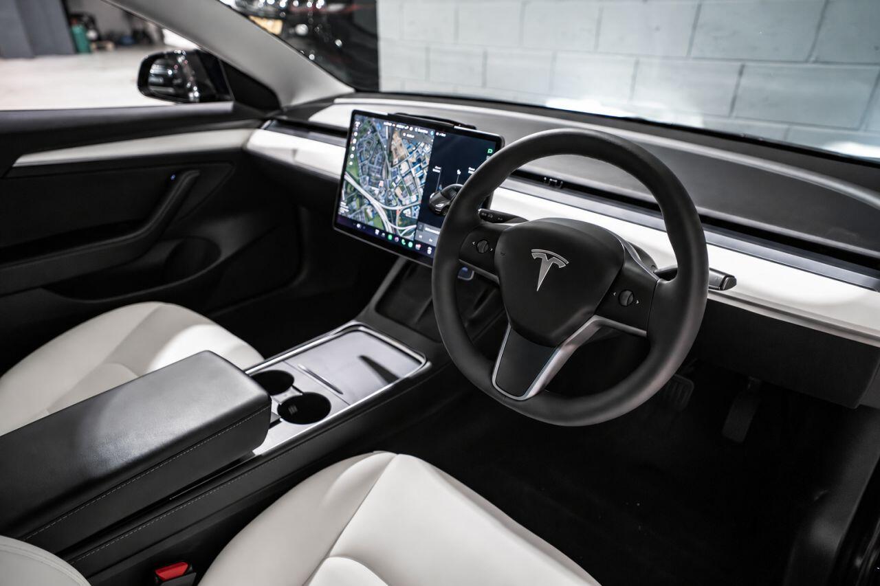 Tesla Model 3 view 9