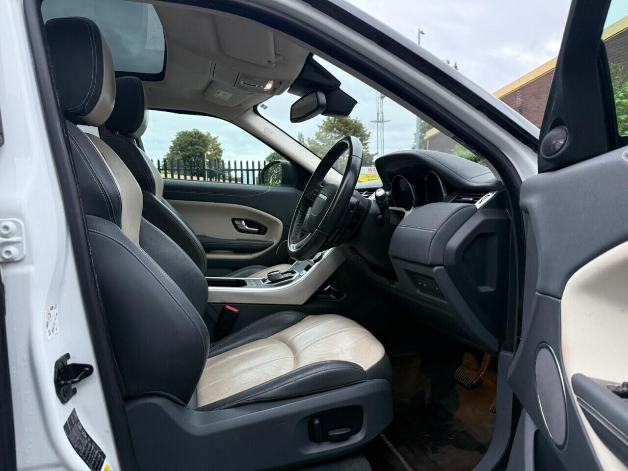 Land Rover Range Rover Evoque view 13