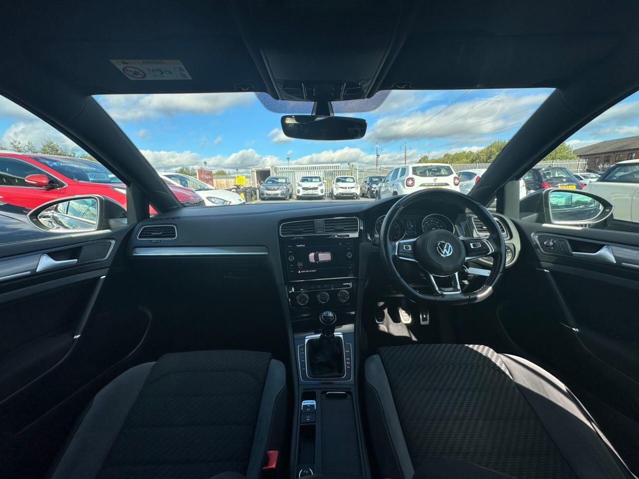 Volkswagen Golf view 37