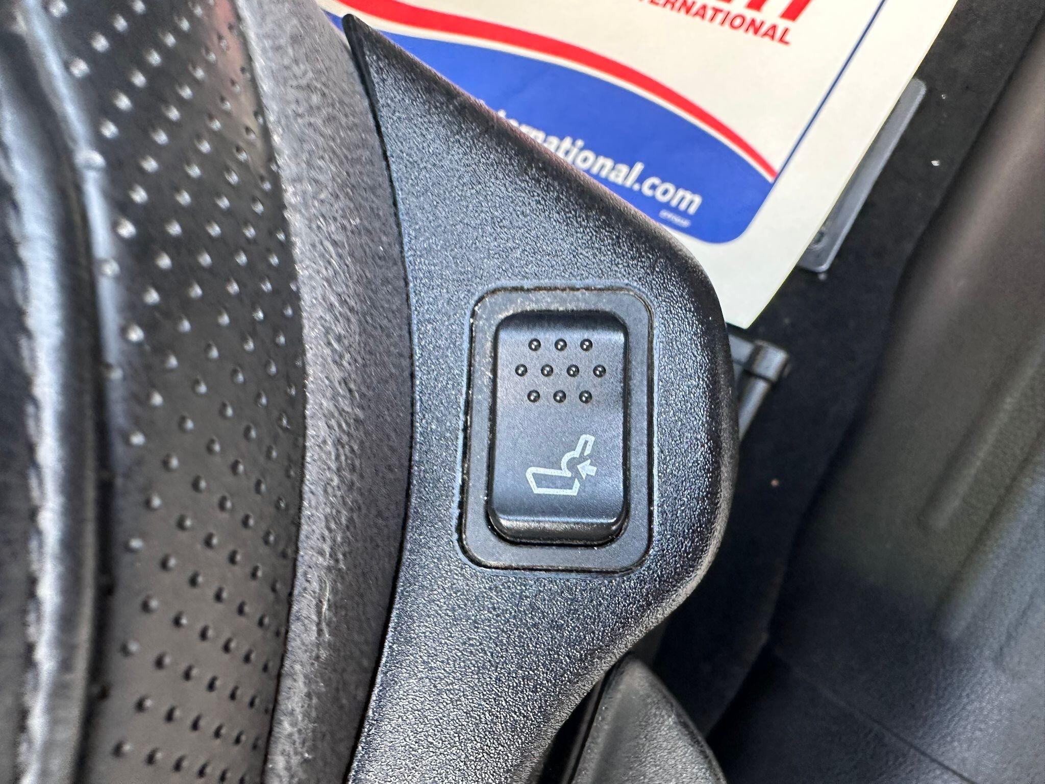 Jeep Renegade view 23